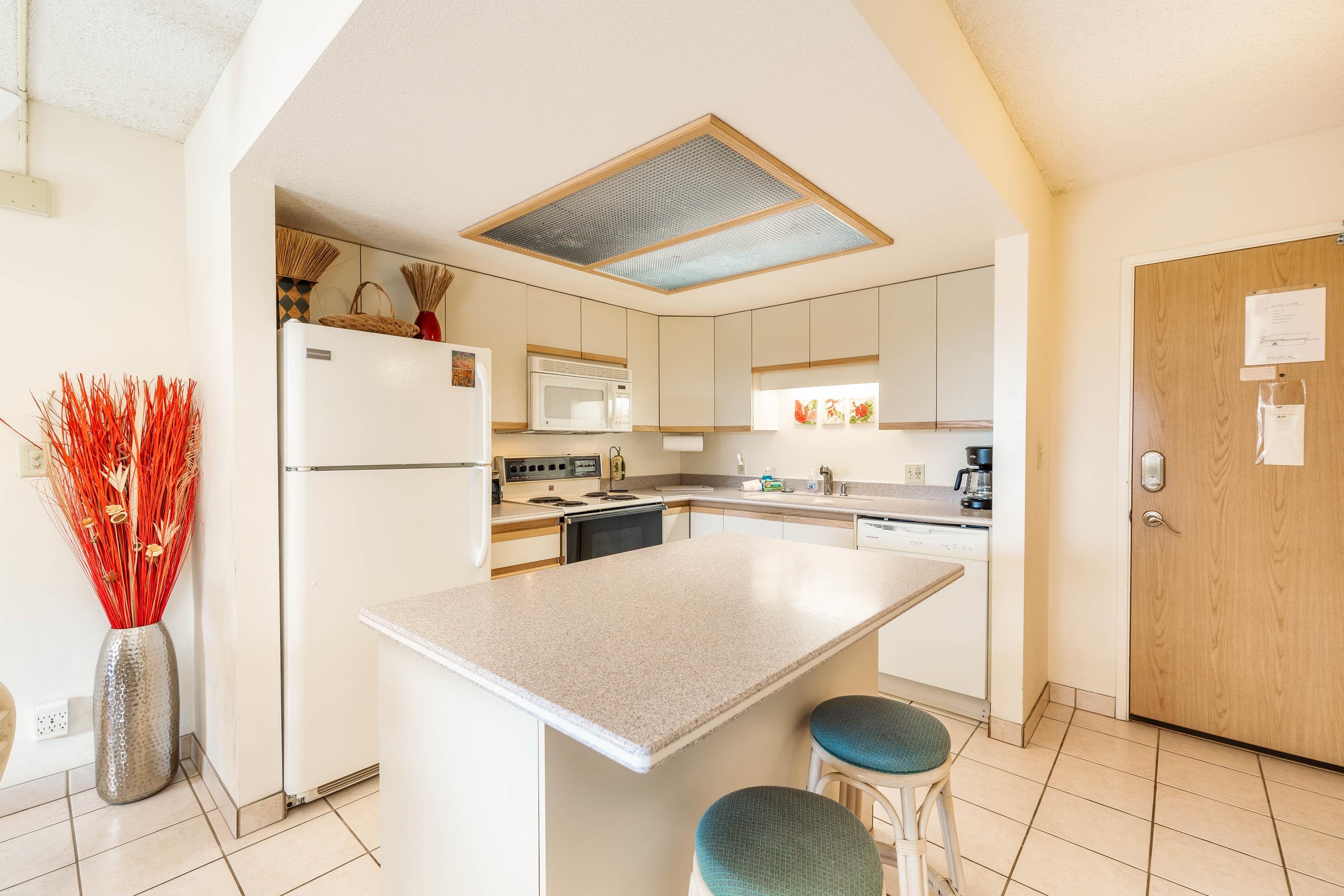 Maui Banyan condo # H303, Kihei, Hawaii - photo 8 of 30