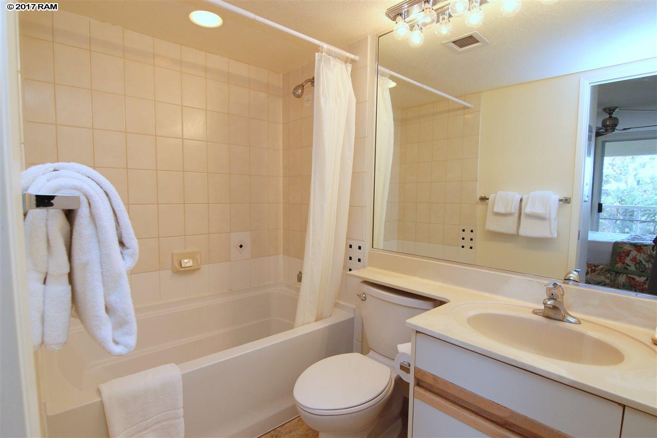 Maui Banyan condo # H-411, Kihei, Hawaii - photo 13 of 26