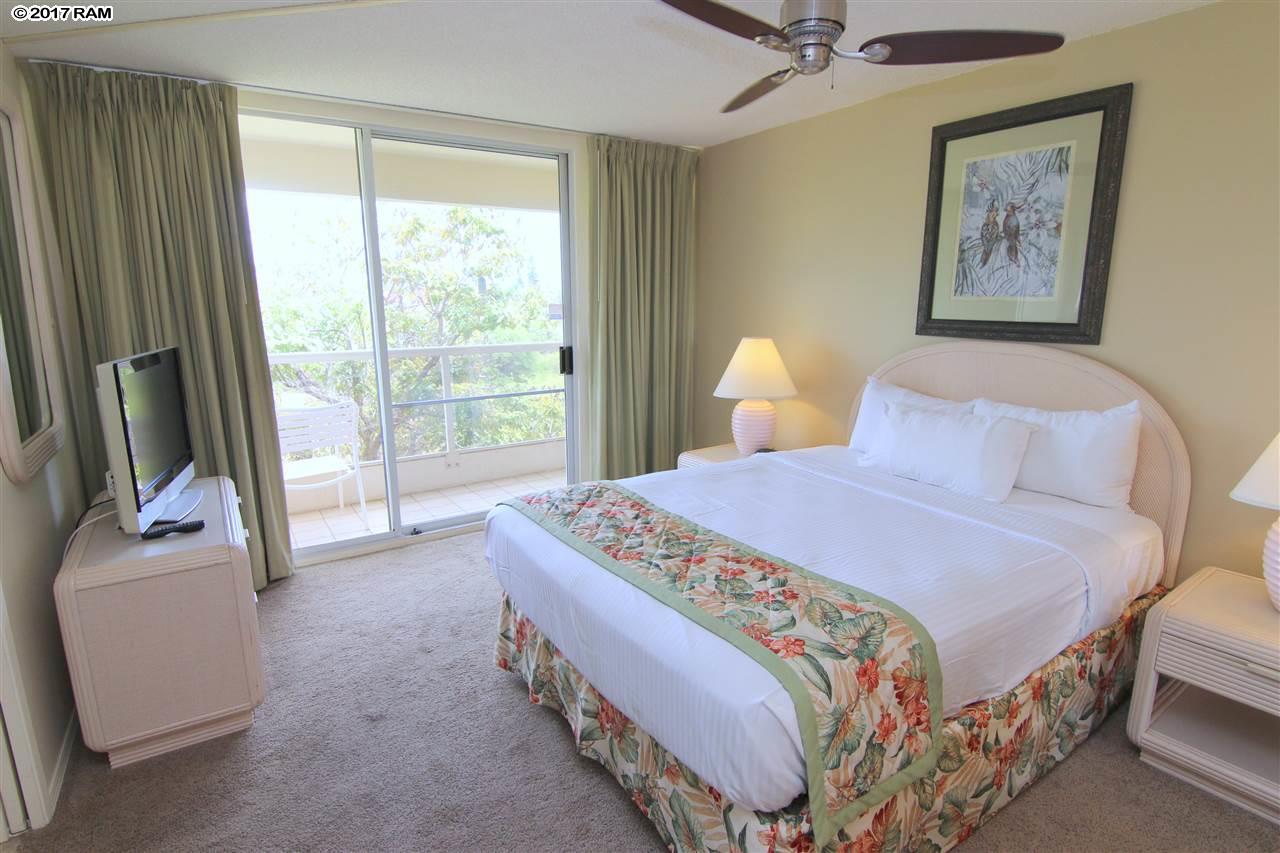 Maui Banyan condo # H-411, Kihei, Hawaii - photo 9 of 26