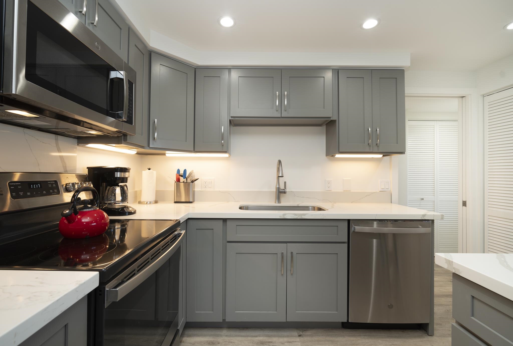 Maui Banyan condo # P403, Kihei, Hawaii - photo 4 of 41