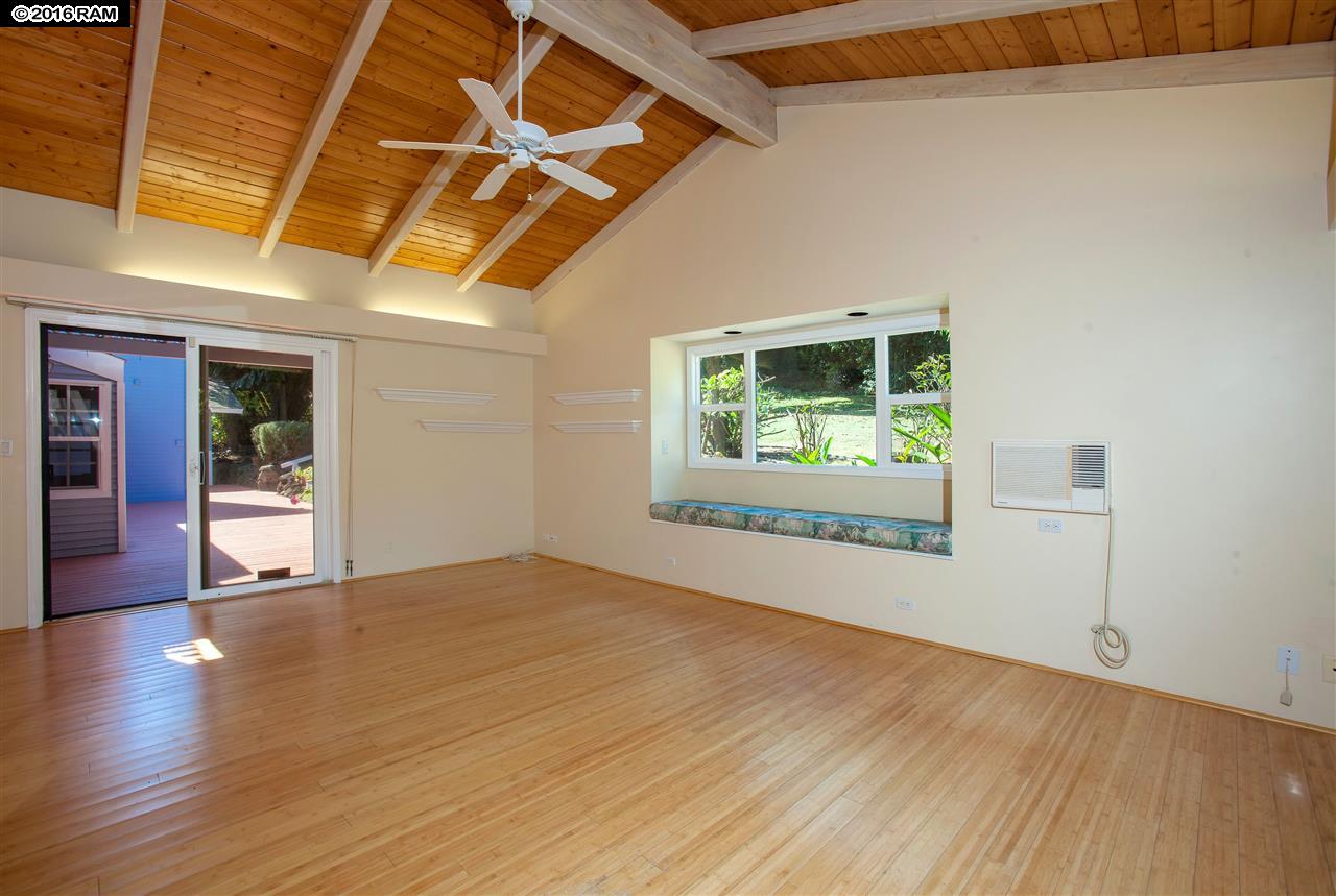 258 S Alu Rd , Wailuku, Hi 96793 Wailuku Heights