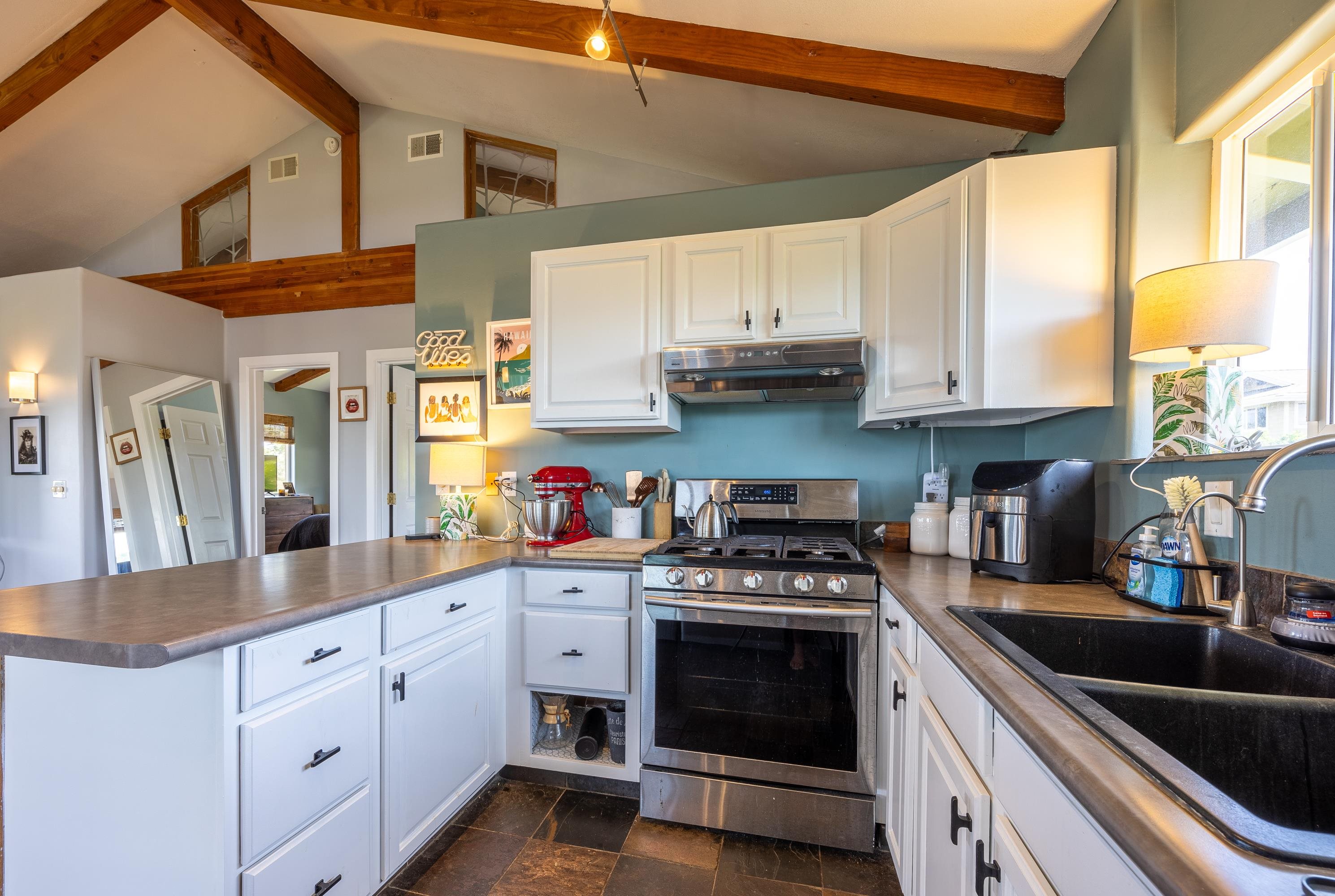 258  Kahiko St , Spreckelsville/Paia/Kuau home - photo 14 of 50