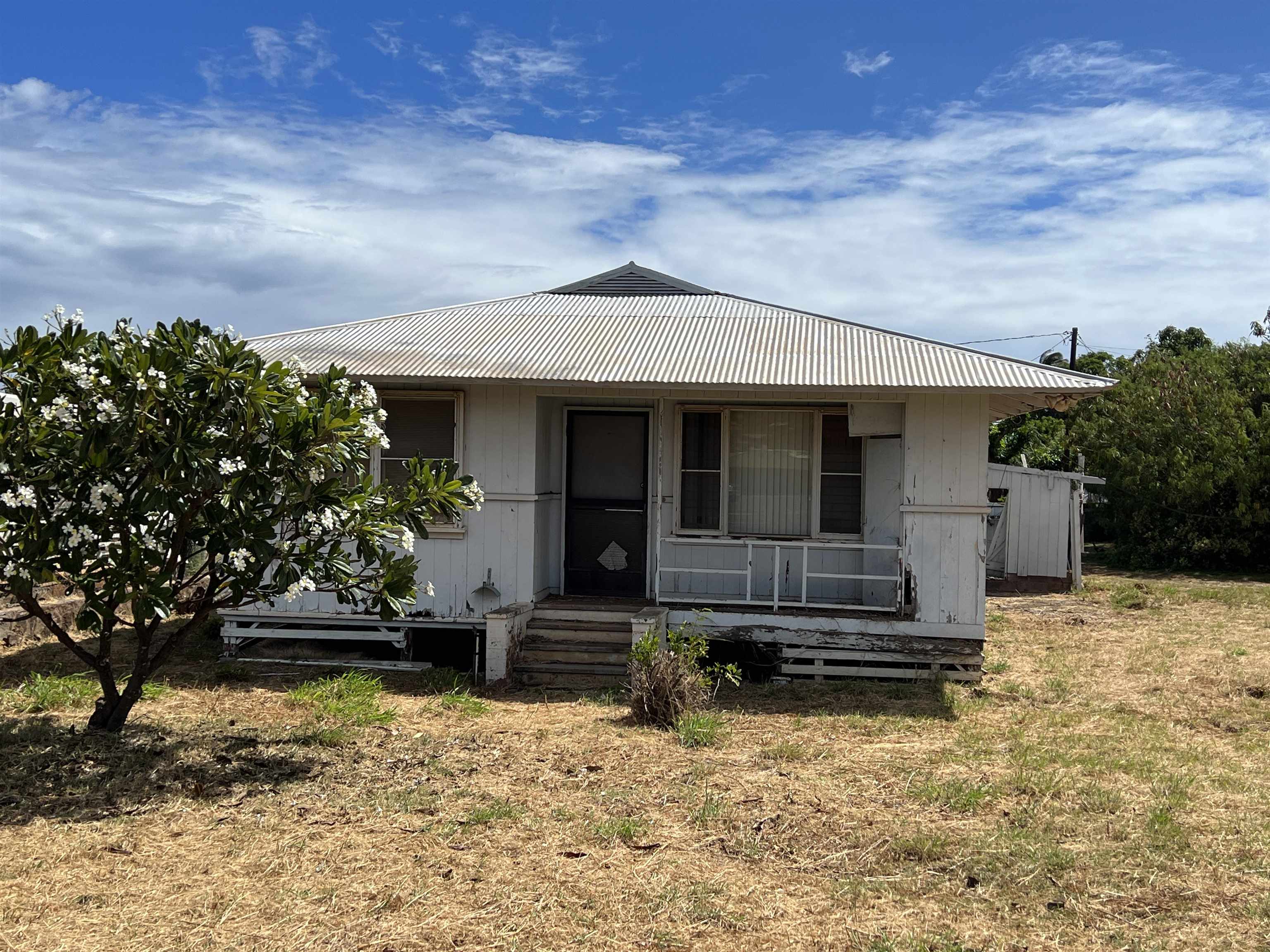 258  Kamehameha V Hwy , Molokai home - photo 13 of 16