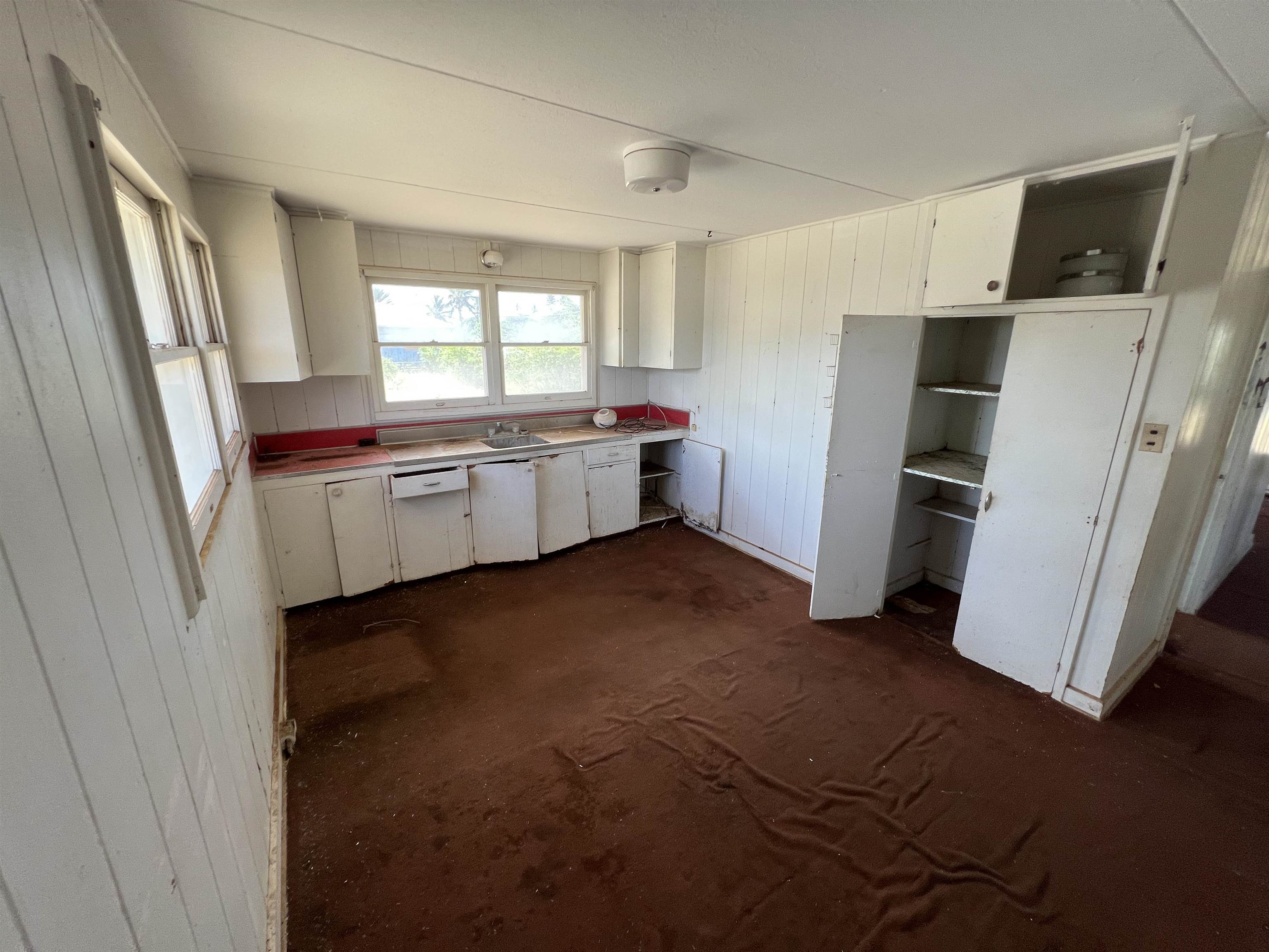 258  Kamehameha V Hwy , Molokai home - photo 10 of 16