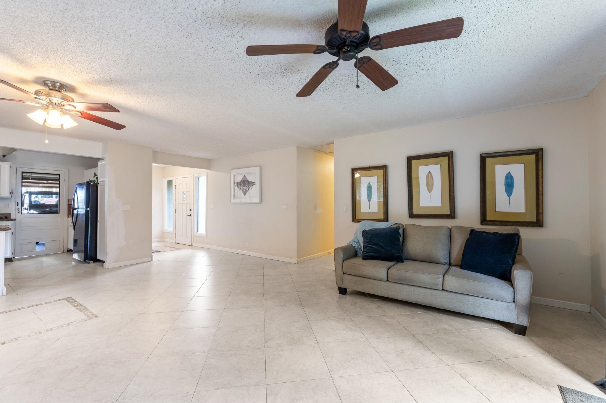 26  Luanaiki Pl , Kihei home - photo 8 of 32