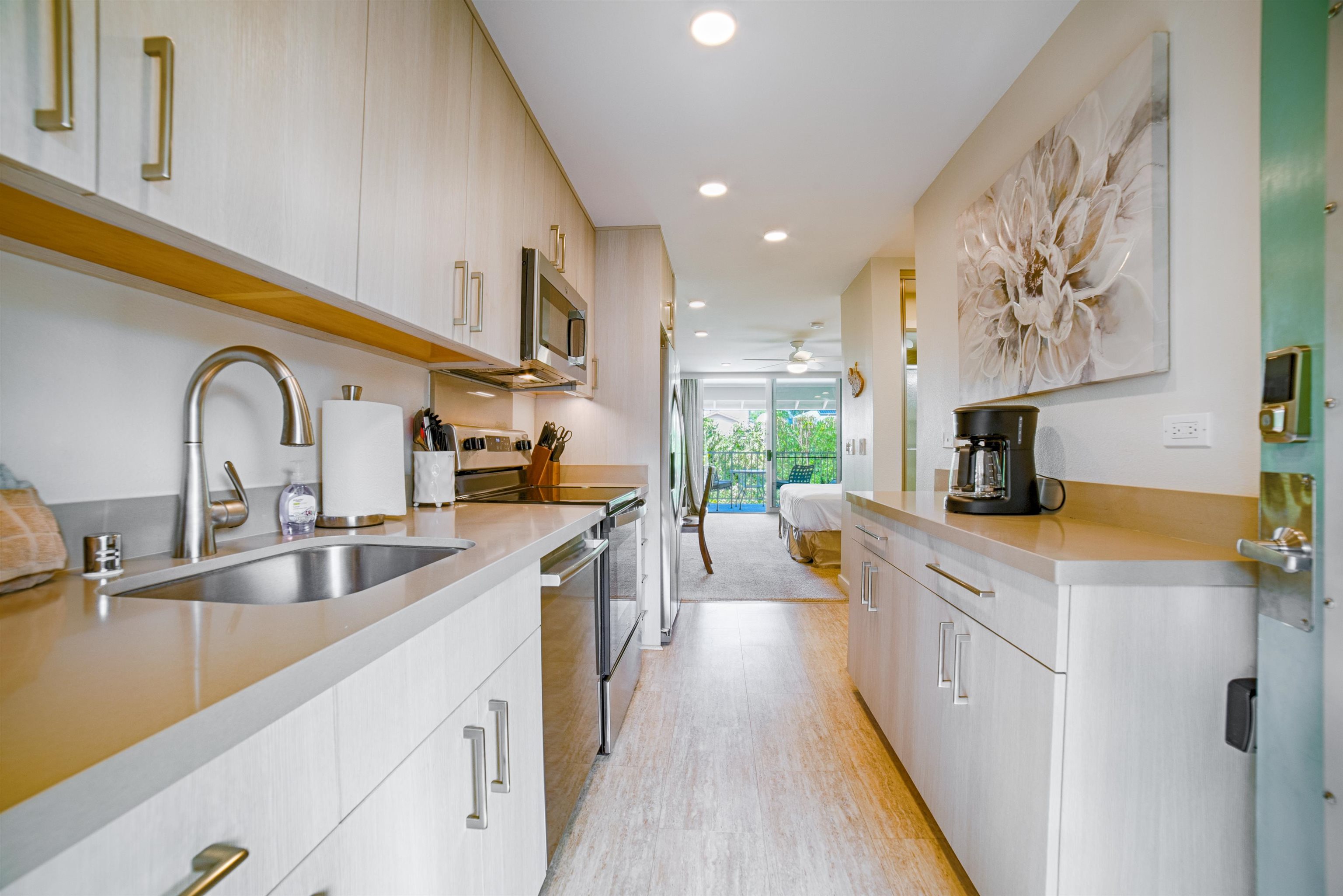 Napili Puamala condo # 223, Lahaina, Hawaii - photo 4 of 35