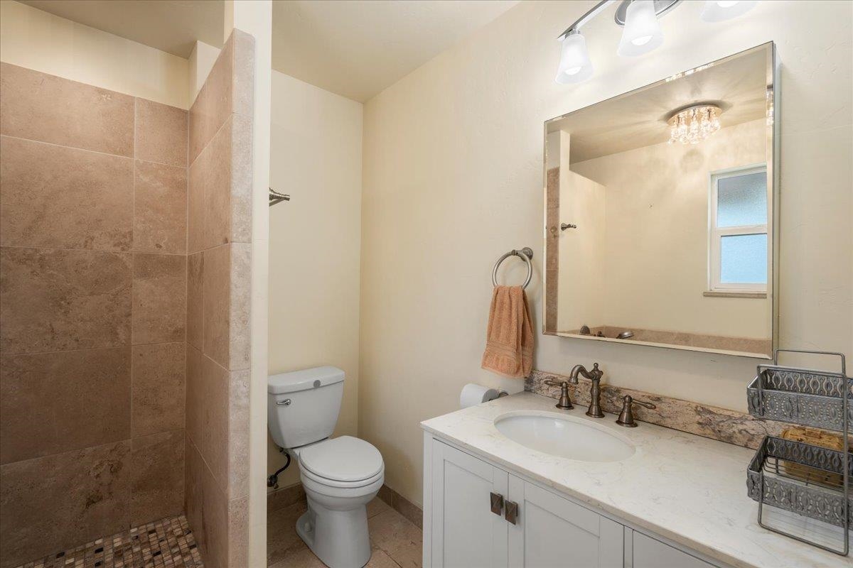 2609  Kahekili Hwy Waihee, Wailuku home - photo 15 of 50