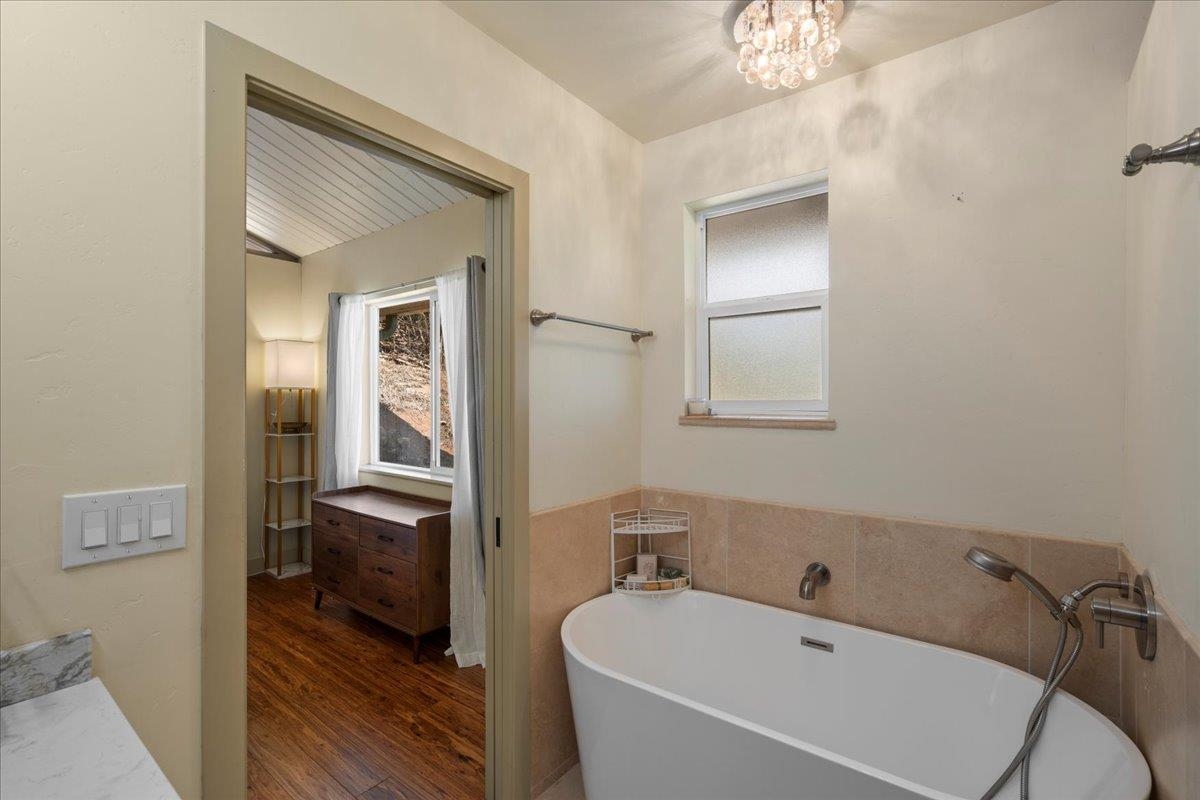 2609  Kahekili Hwy Waihee, Wailuku home - photo 16 of 50