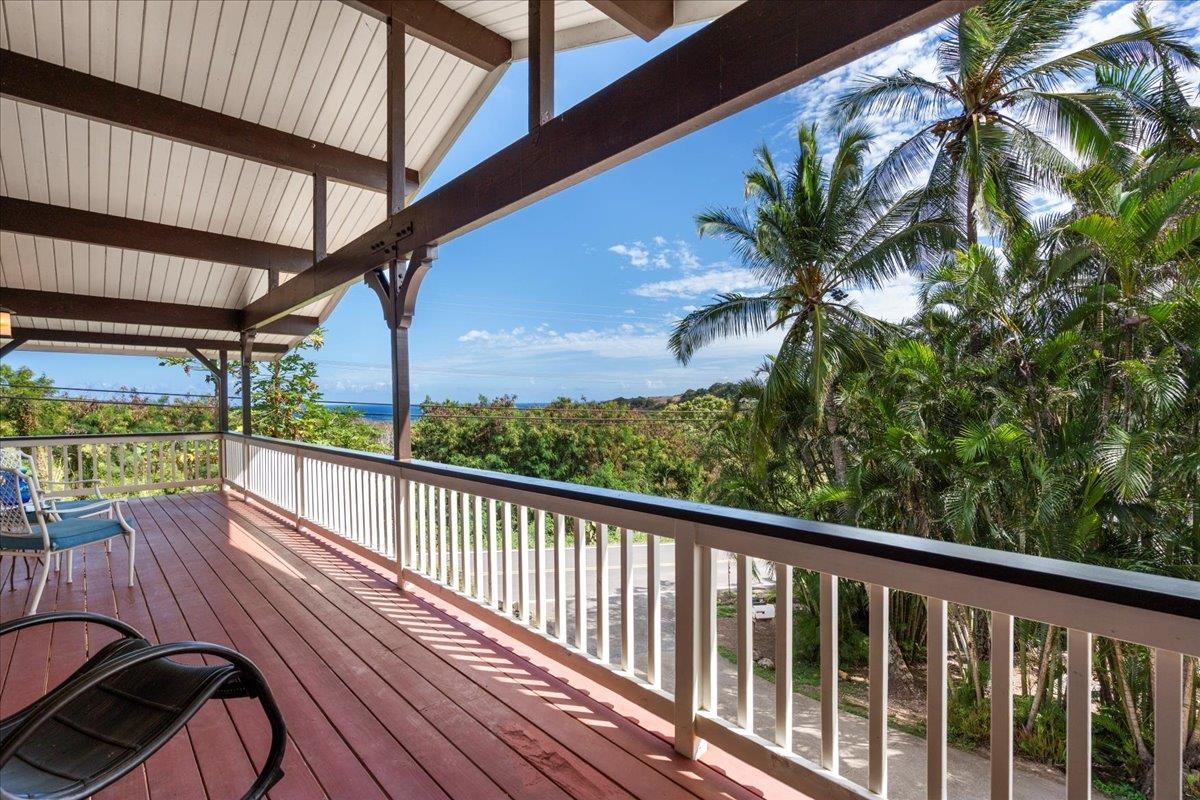 2609  Kahekili Hwy Waihee, Wailuku home - photo 27 of 50