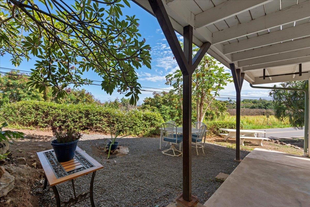 2609  Kahekili Hwy Waihee, Wailuku home - photo 33 of 50