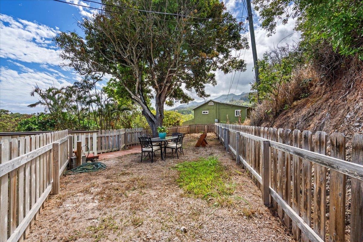 2609  Kahekili Hwy Waihee, Wailuku home - photo 36 of 50