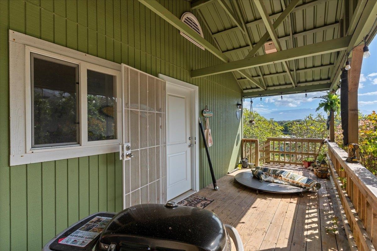 2609  Kahekili Hwy Waihee, Wailuku home - photo 38 of 50