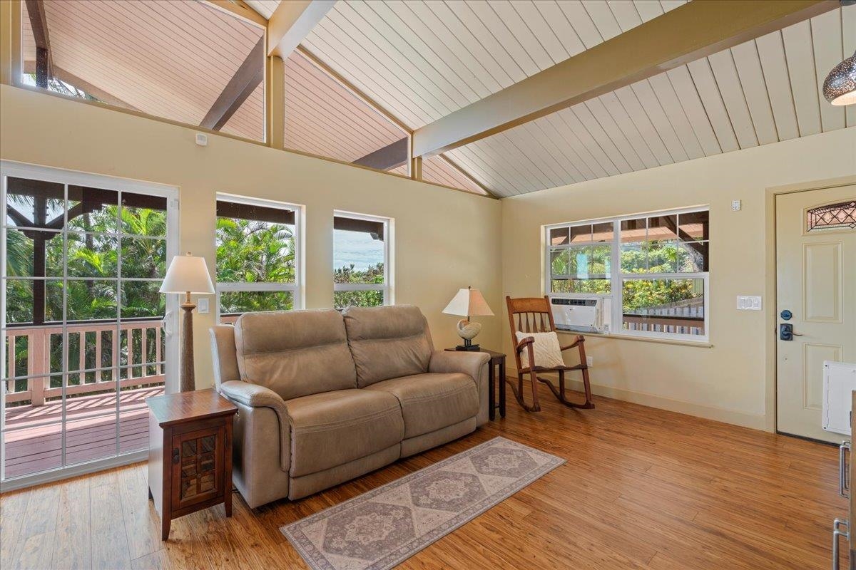 2609  Kahekili Hwy Waihee, Wailuku home - photo 5 of 50