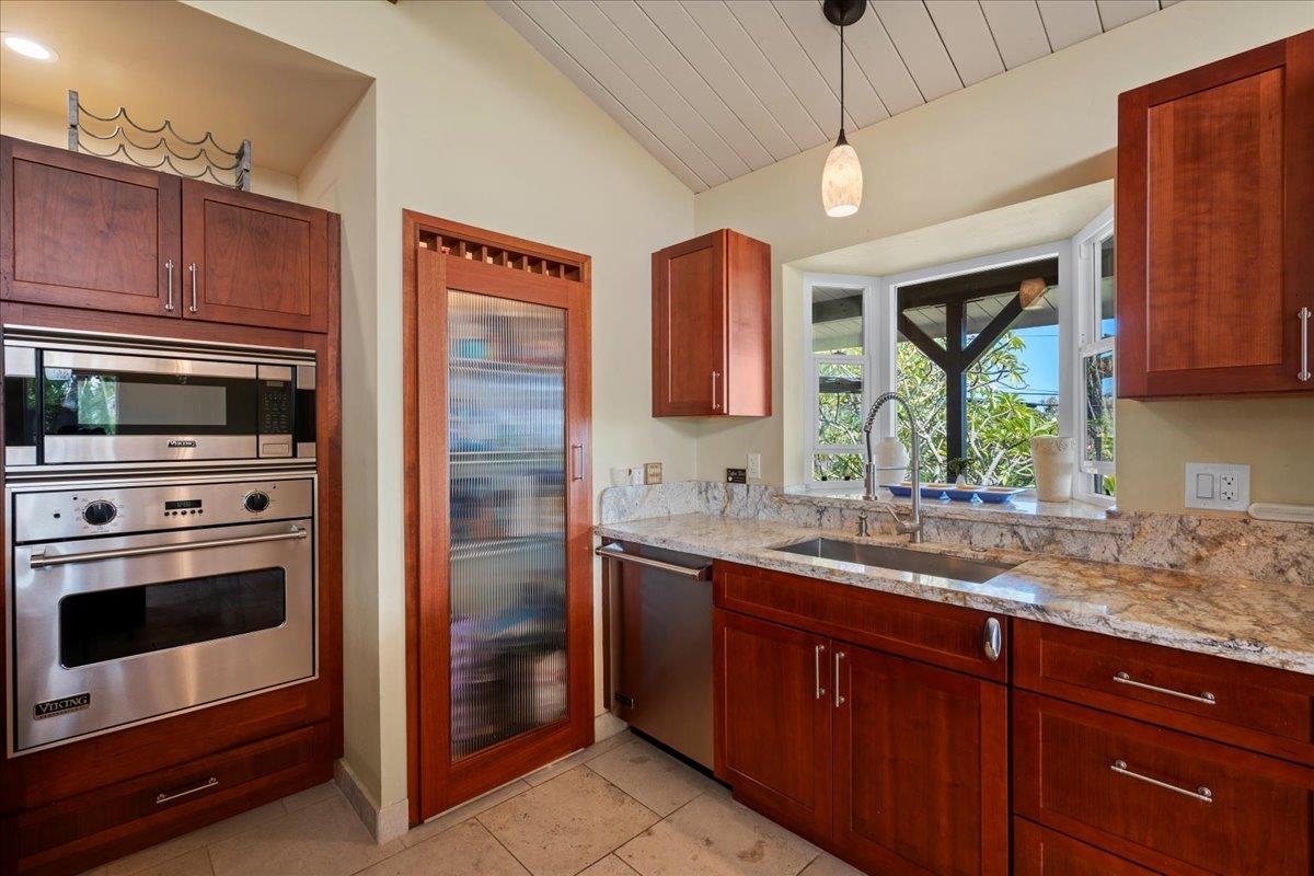 2609  Kahekili Hwy Waihee, Wailuku home - photo 10 of 50