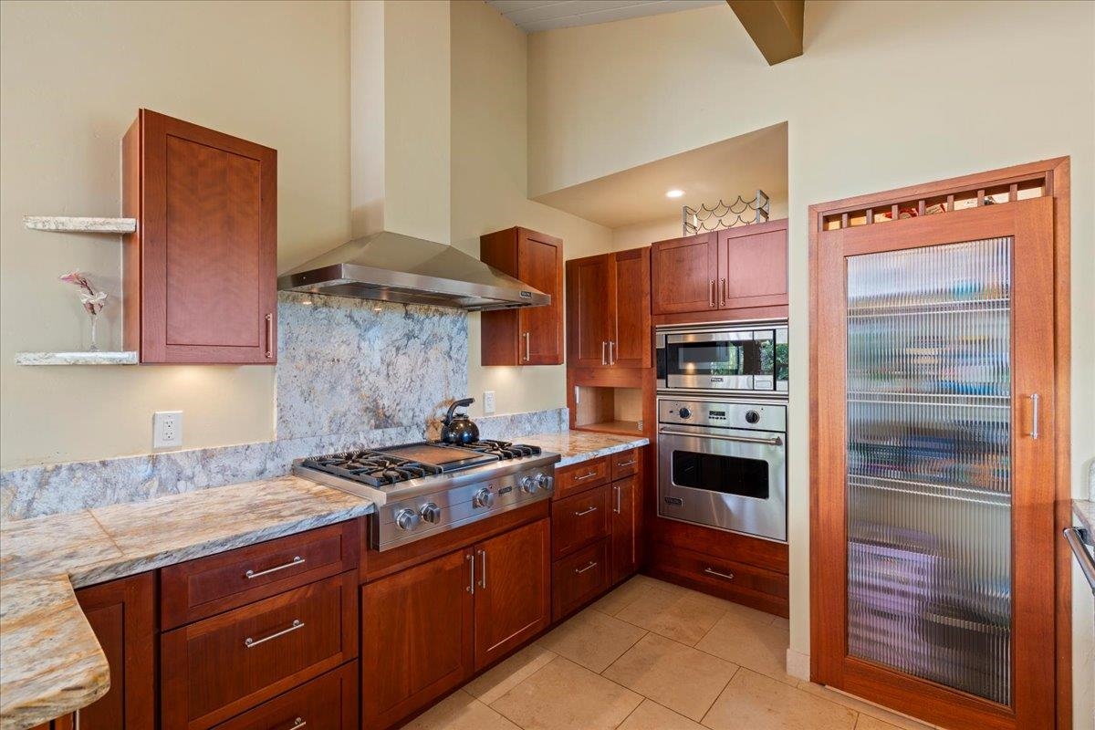 2609 Kahekili Hwy Waihee  - photo 9 of 50