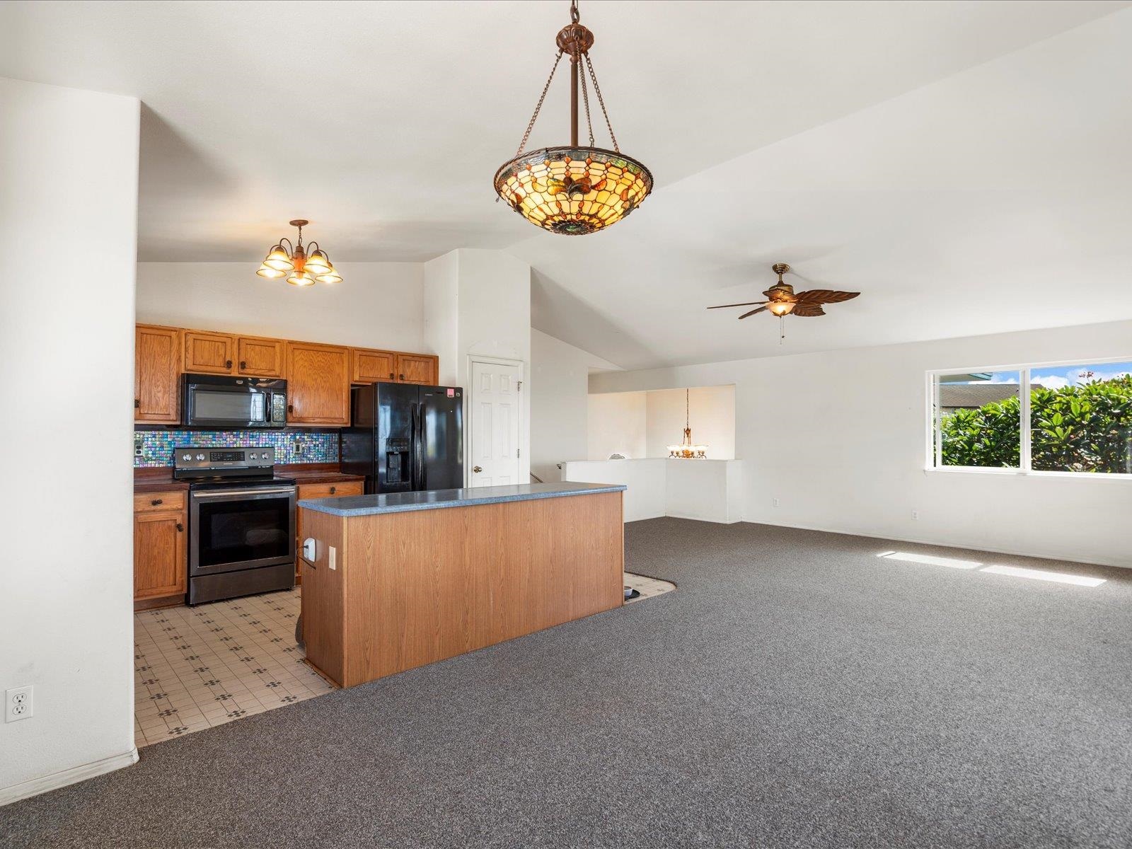 261  Palanehe St , Kihei home - photo 17 of 44