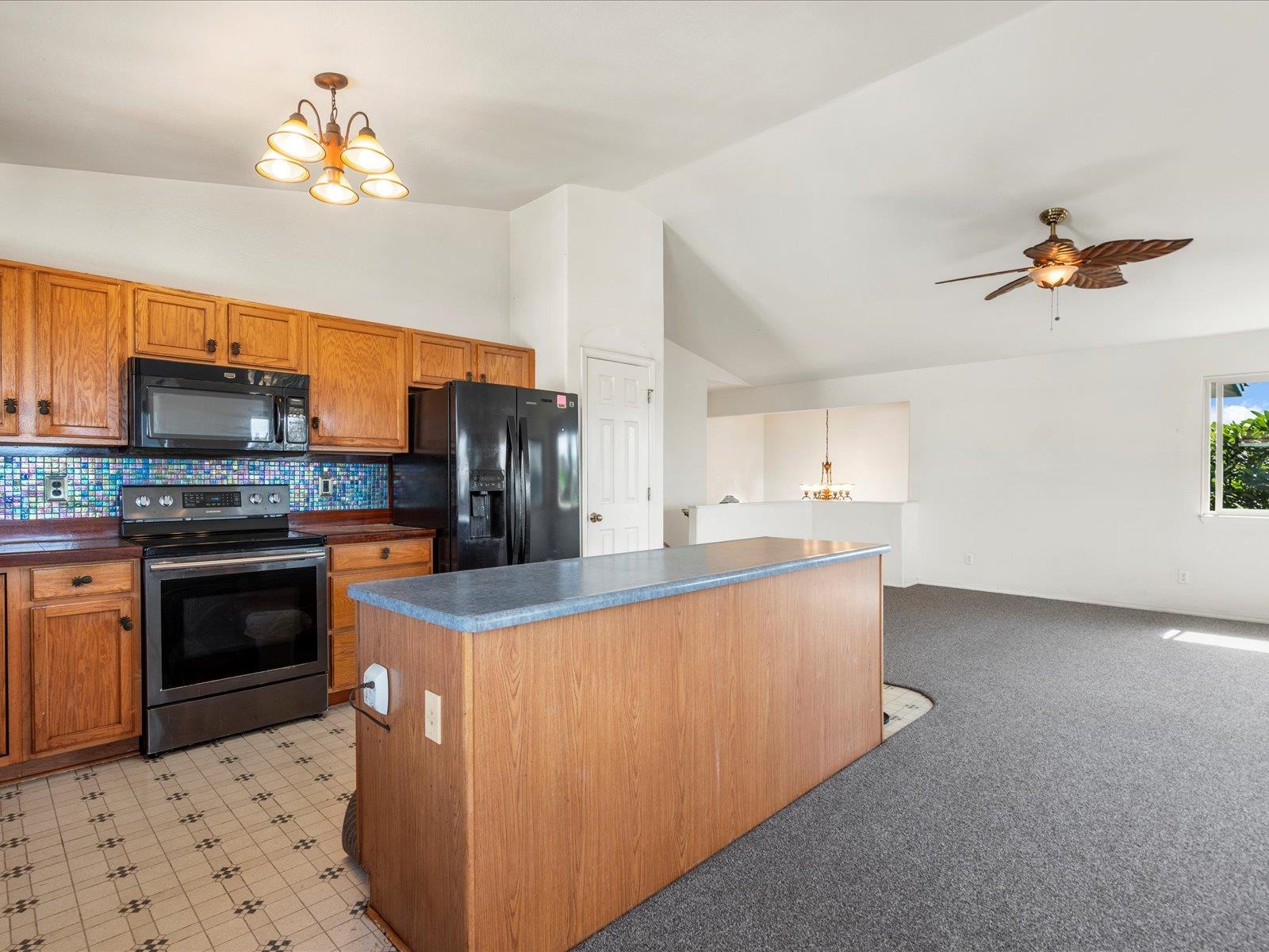 261  Palanehe St , Kihei home - photo 18 of 44