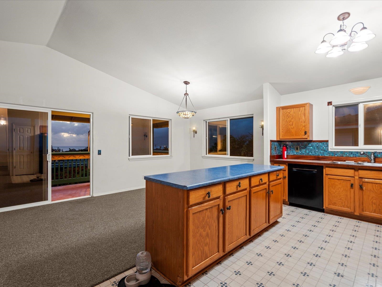 261  Palanehe St , Kihei home - photo 19 of 44