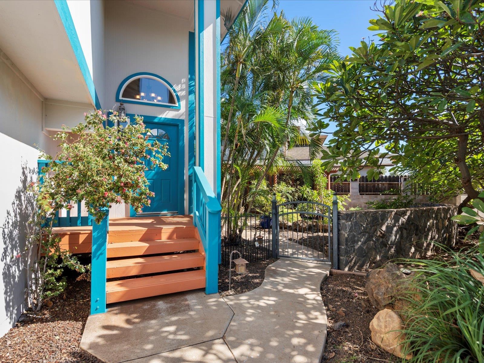 261  Palanehe St , Kihei home - photo 3 of 44