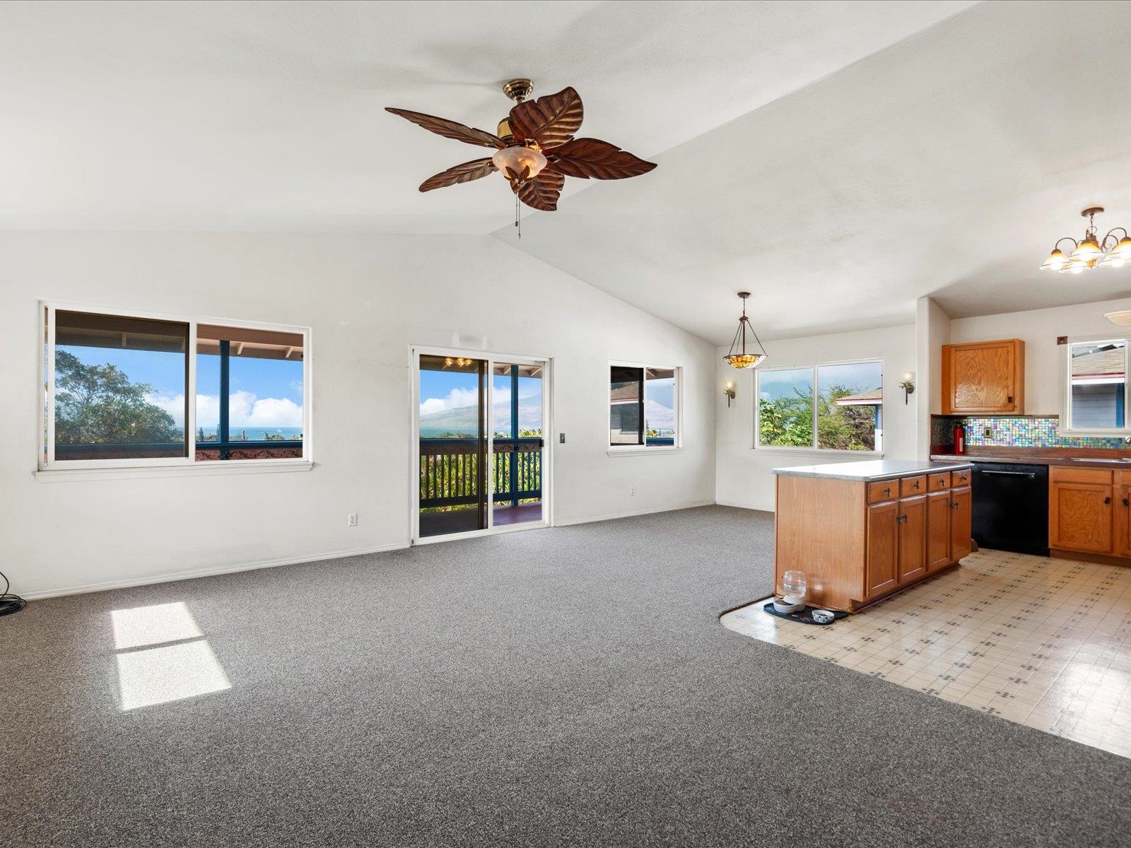 261  Palanehe St , Kihei home - photo 10 of 44