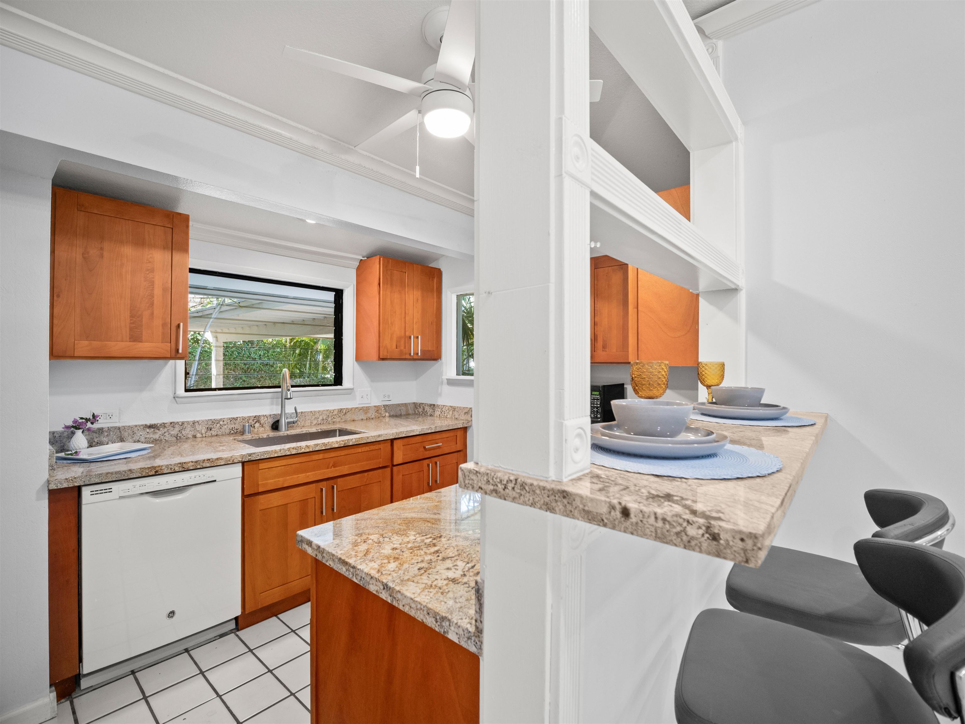 2611  Lioholo Pl South Kihei, Kihei home - photo 8 of 41