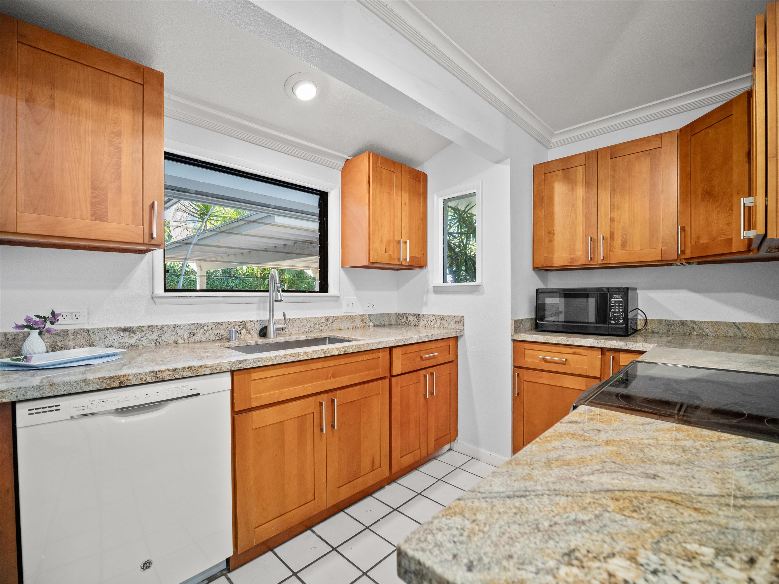 2611  Lioholo Pl South Kihei, Kihei home - photo 9 of 41
