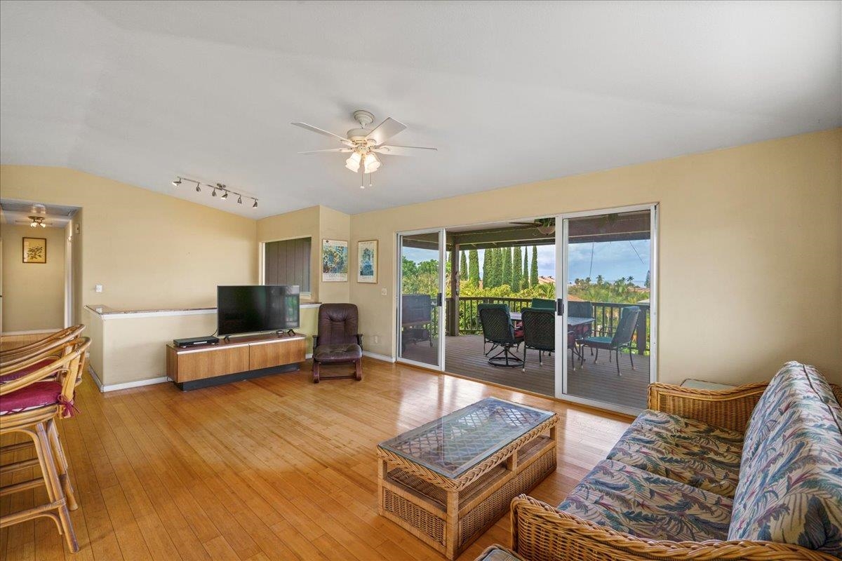 2611  Mikoi Pl Keonekai, Kihei home - photo 21 of 47