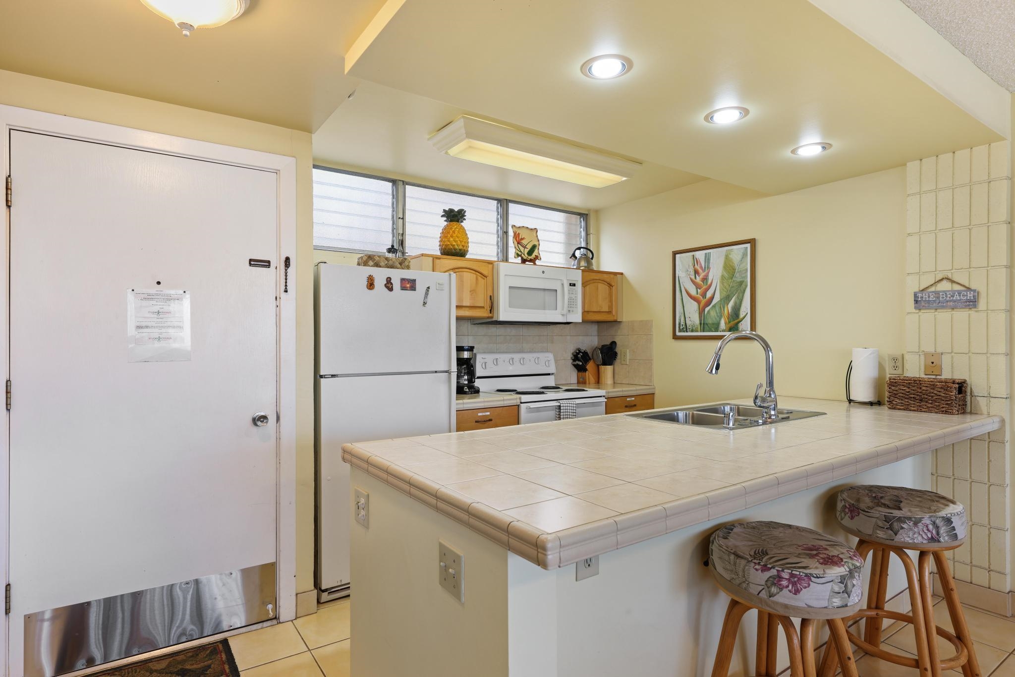 Haleakala Shores condo # A305, Kihei, Hawaii - photo 3 of 49