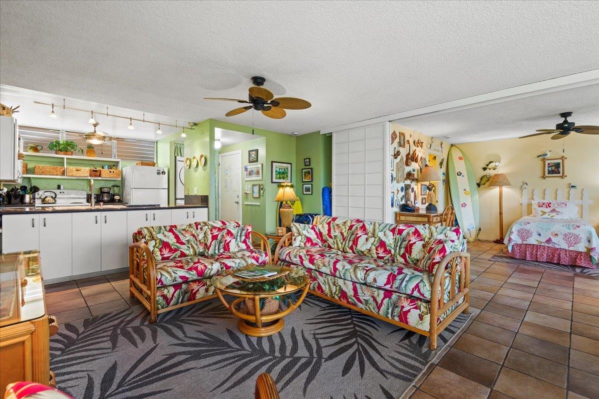 Haleakala Shores condo # B-201, Kihei, Hawaii - photo 3 of 34