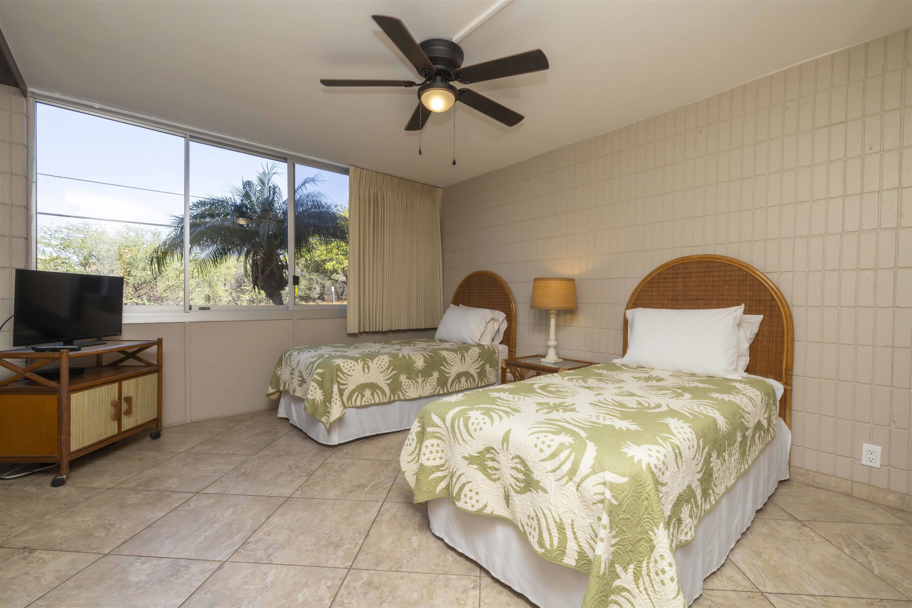 Haleakala Shores condo # B 205, Kihei, Hawaii - photo 31 of 45