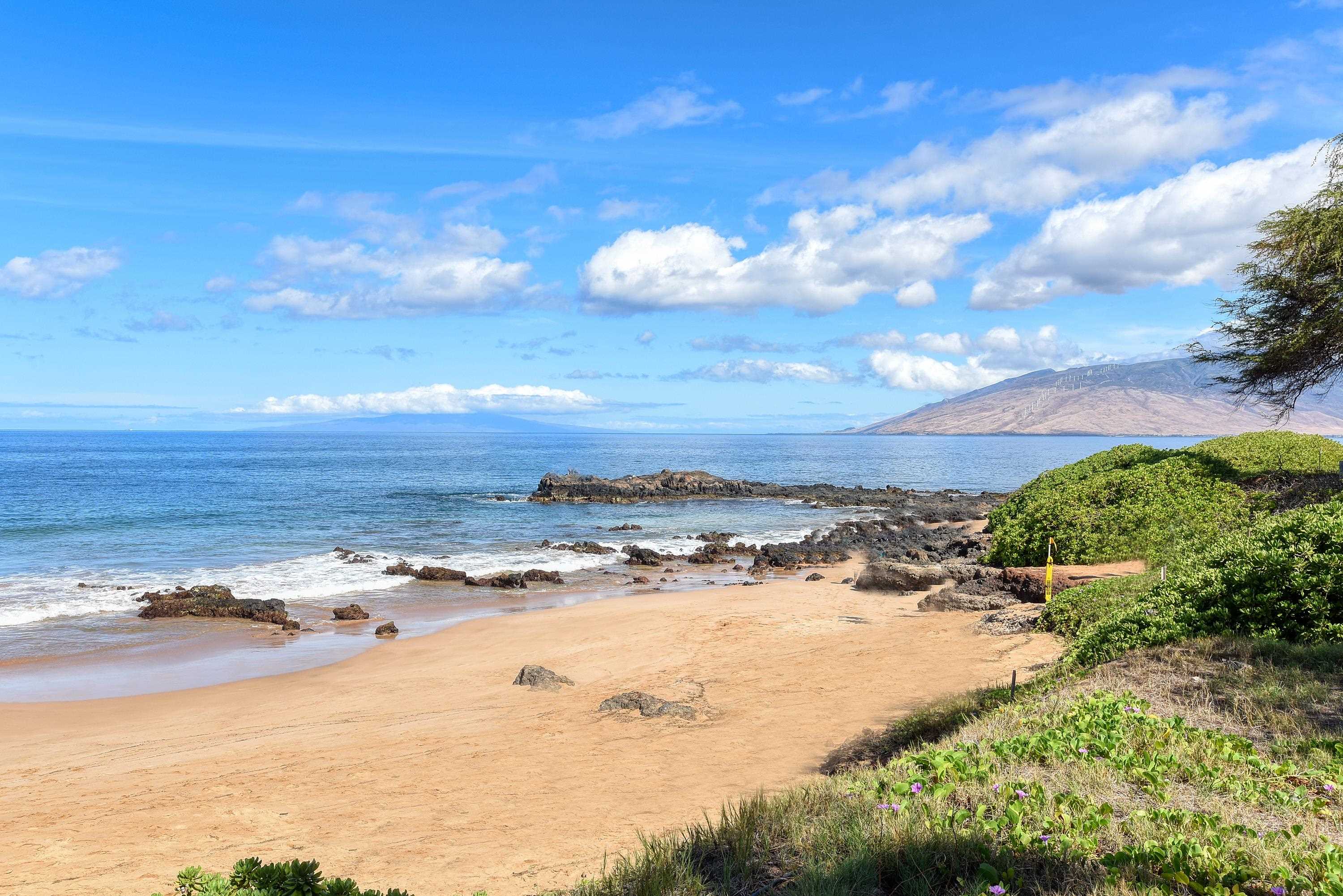 Haleakala Shores condo # B412, Kihei, Hawaii - photo 7 of 45