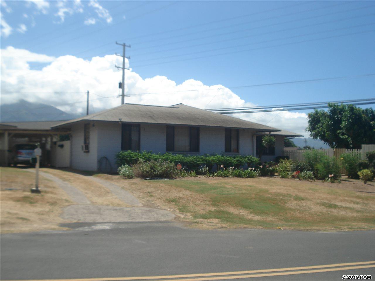 262  Kaulawahine St , Kahului home - photo 2 of 6