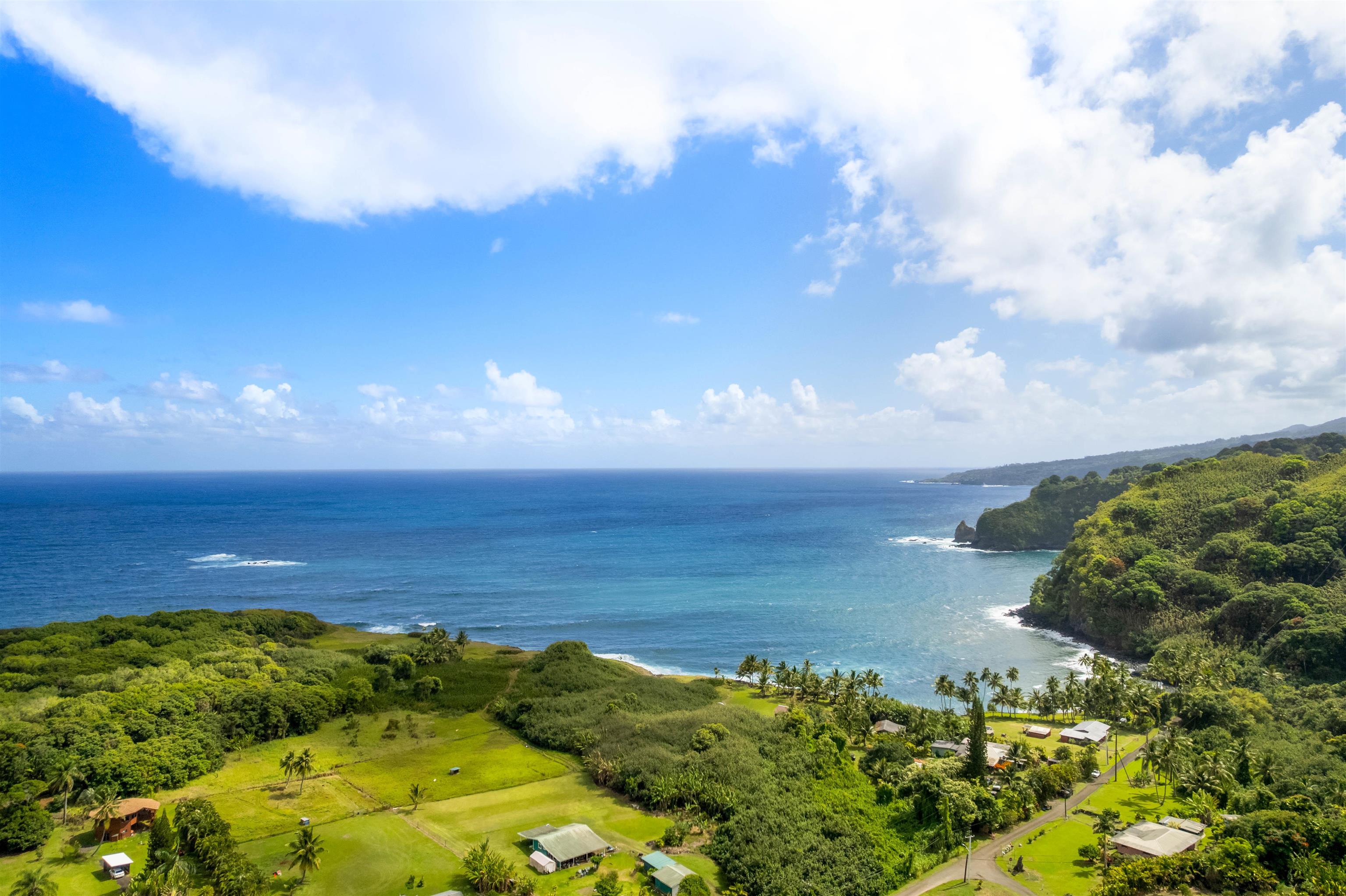 262  Wailua Rd Wailua, Keanae home - photo 4 of 38