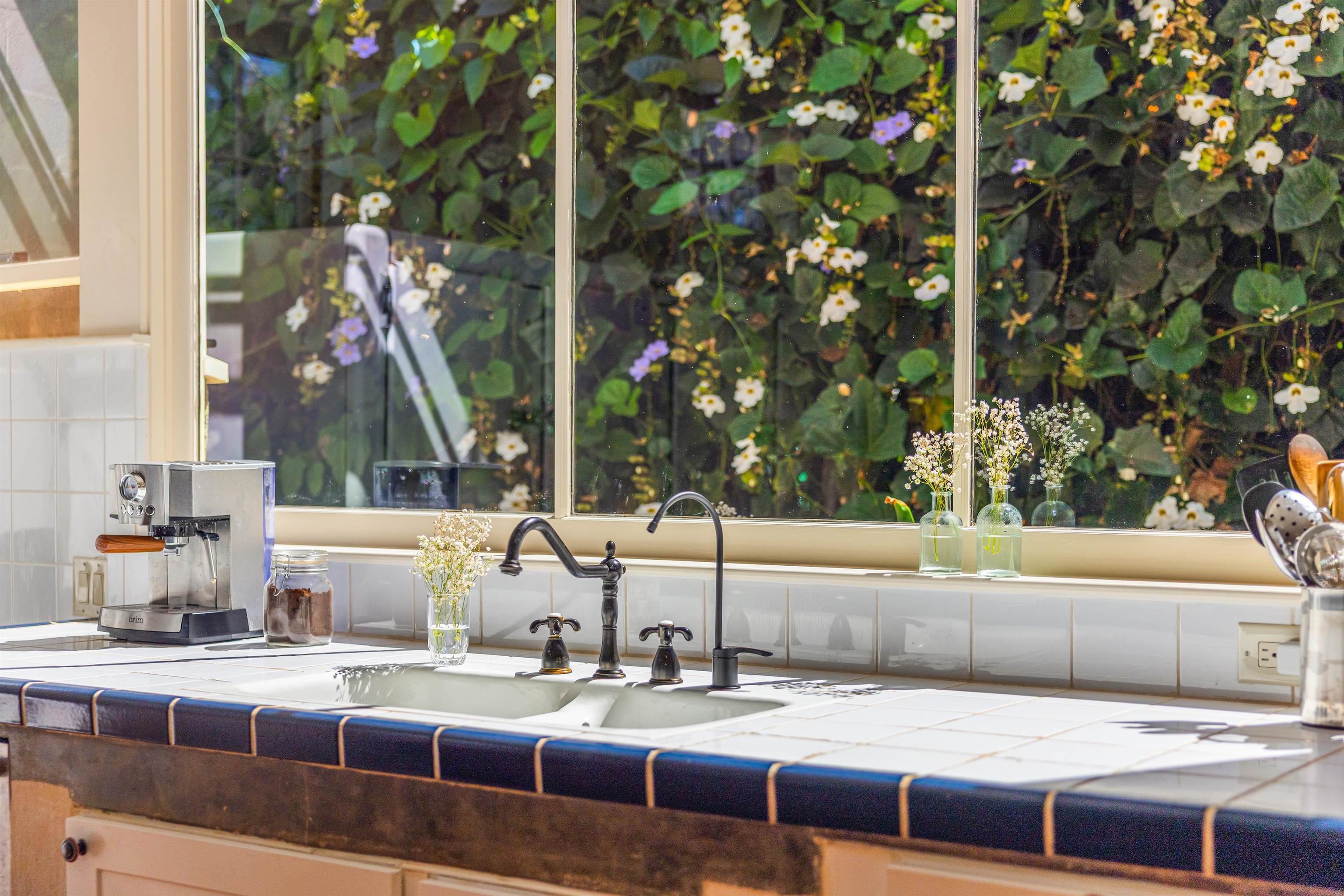 2625  Kokomo Rd , Haiku home - photo 10 of 50