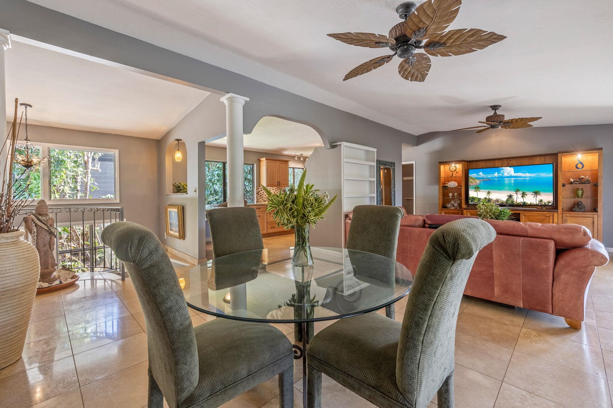 2630  Kanakanui Rd , Kihei home - photo 2 of 33