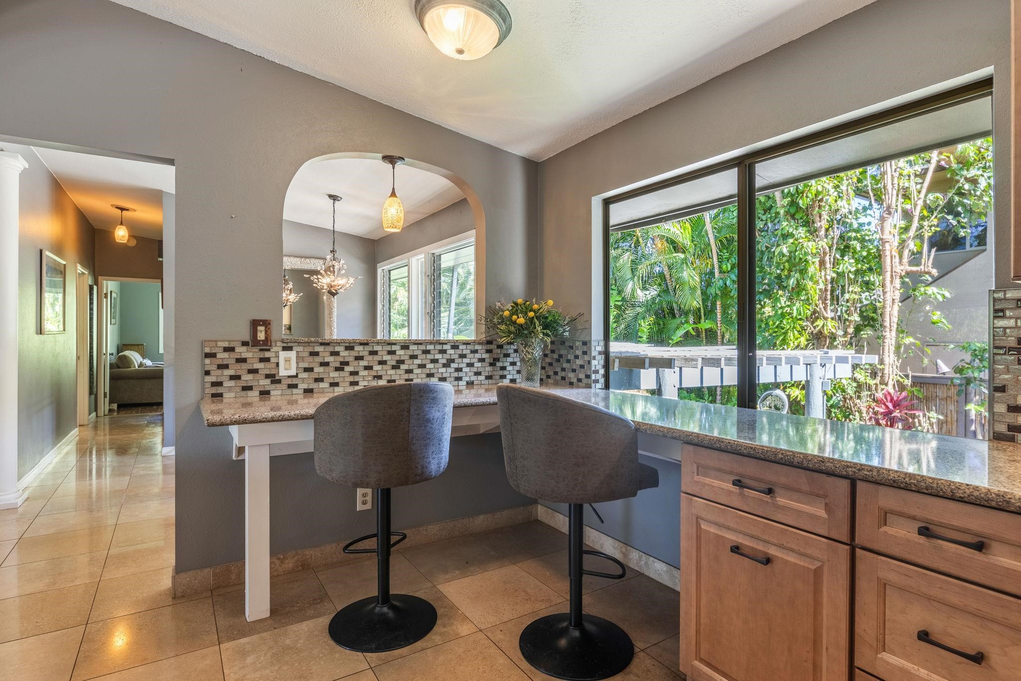 2630  Kanakanui Rd , Kihei home - photo 6 of 33