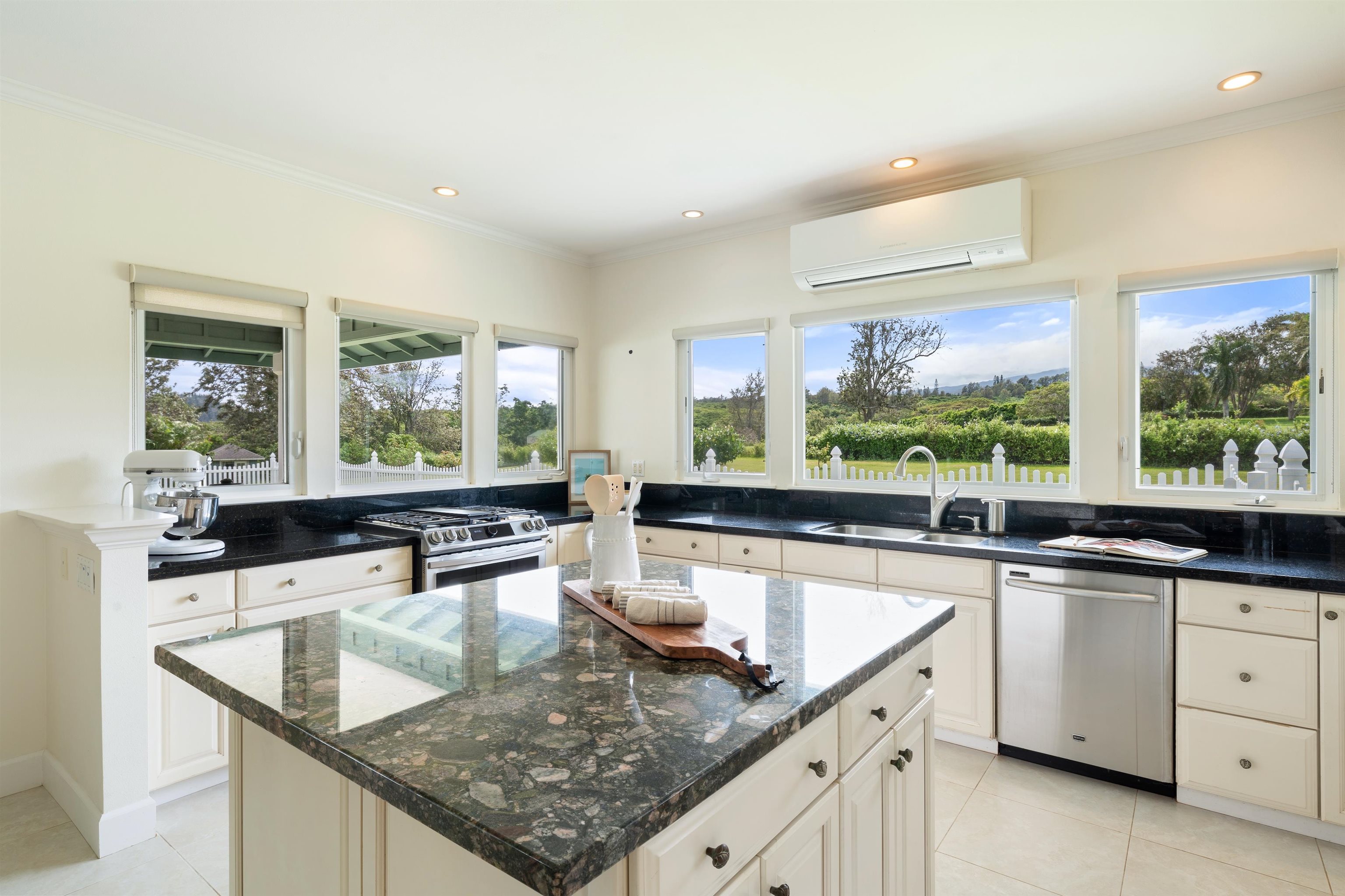 265  Ohaoha Pl Maunaolu Plantation Estat, Makawao/Olinda/Haliimaile home - photo 7 of 29