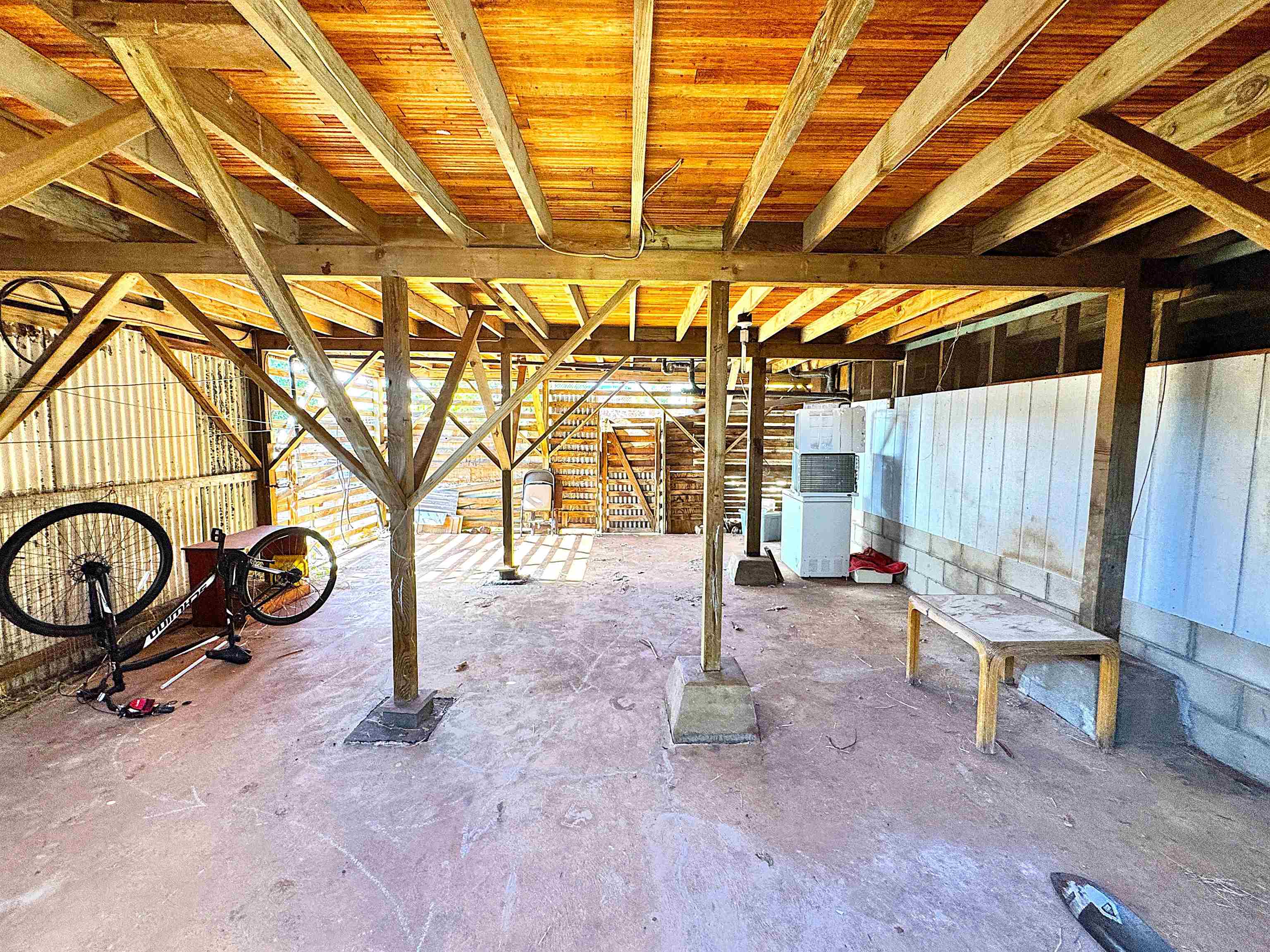 266  Kikipua St , Molokai home - photo 6 of 25