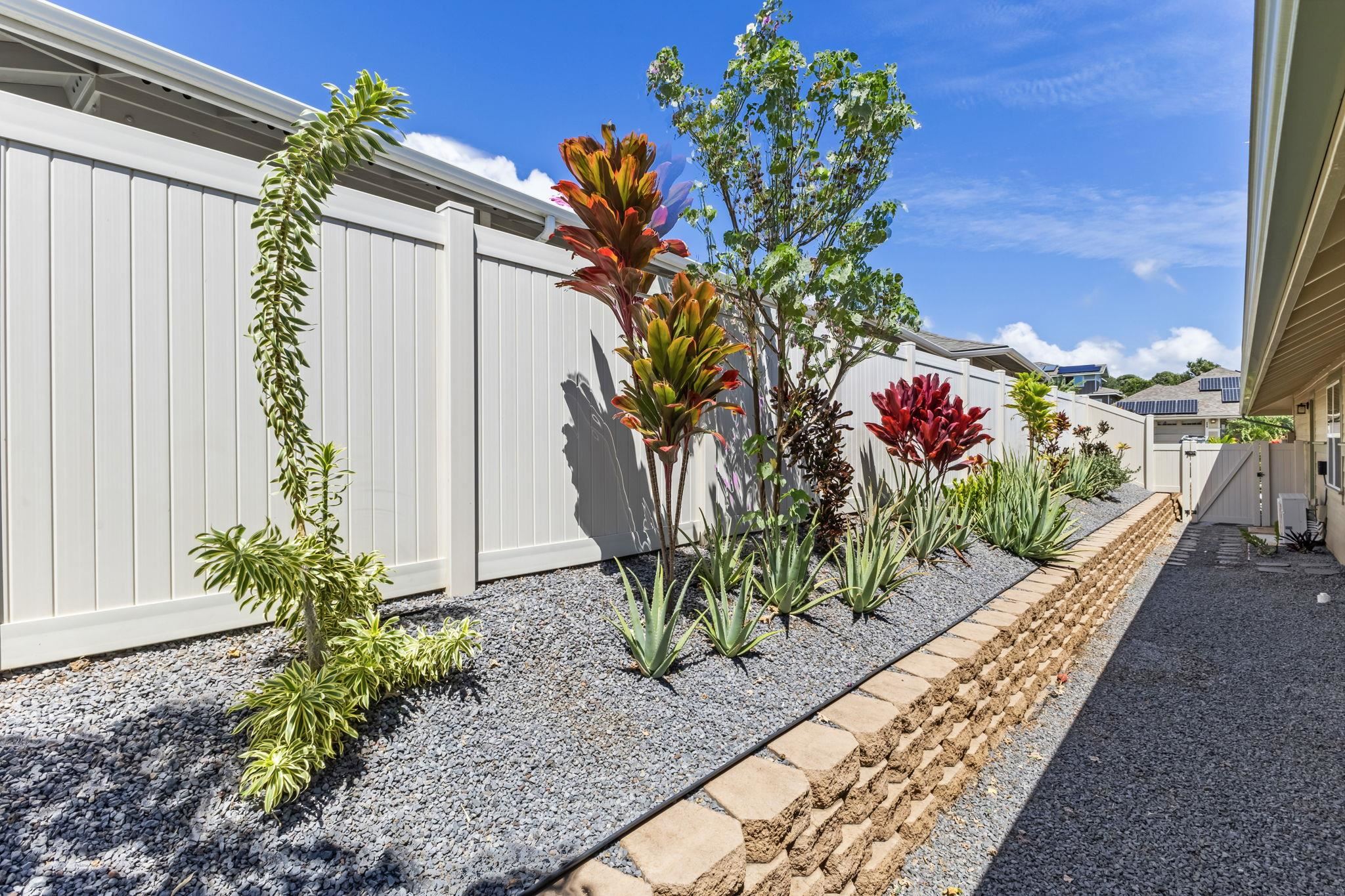 266  Puaehu St Kehalani, Wailuku home - photo 36 of 47