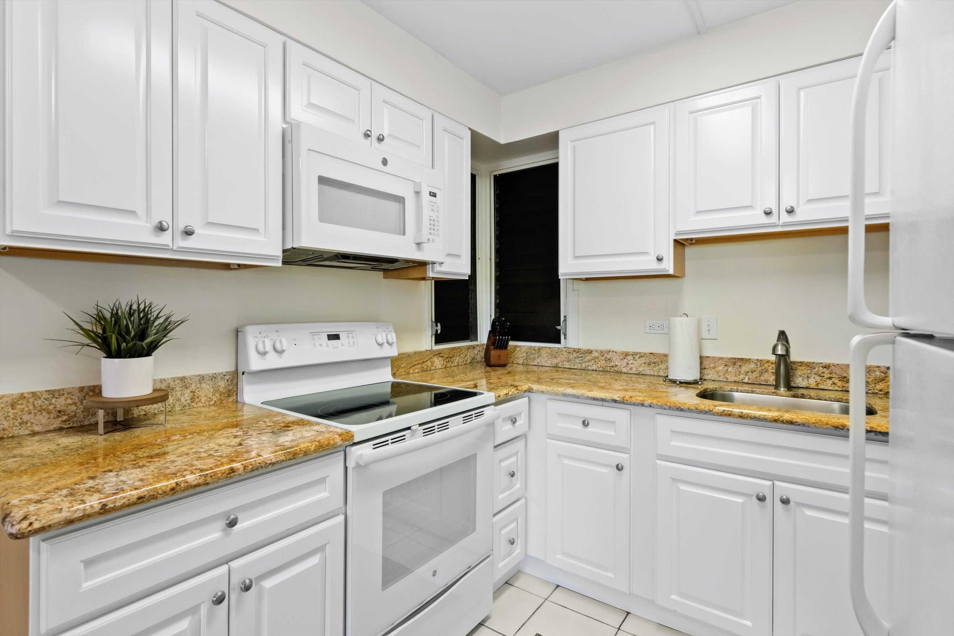 Maui Eldorado I condo # D103, Lahaina, Hawaii - photo 8 of 47