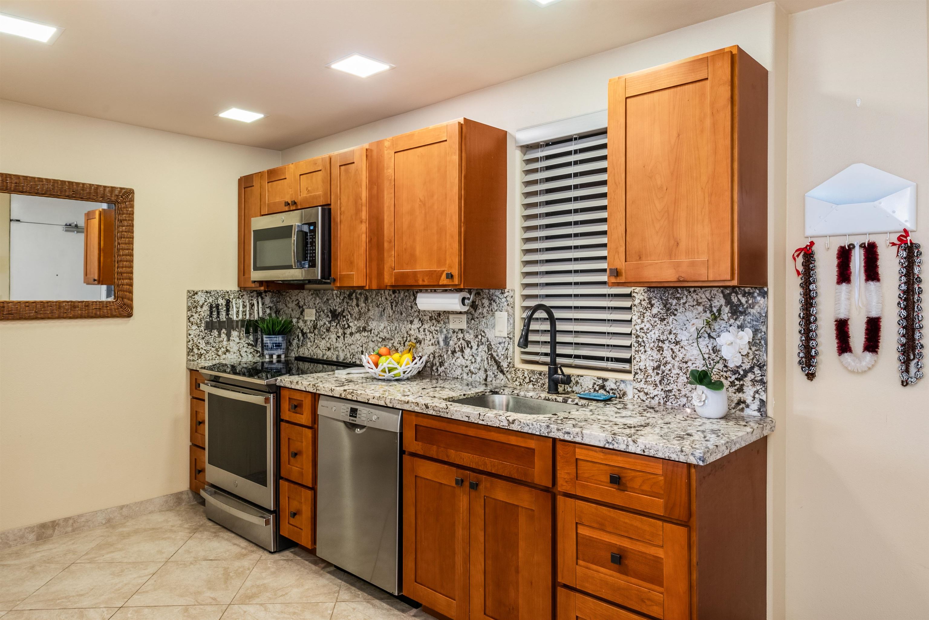 Maui Eldorado I condo # E102, Lahaina, Hawaii - photo 12 of 39