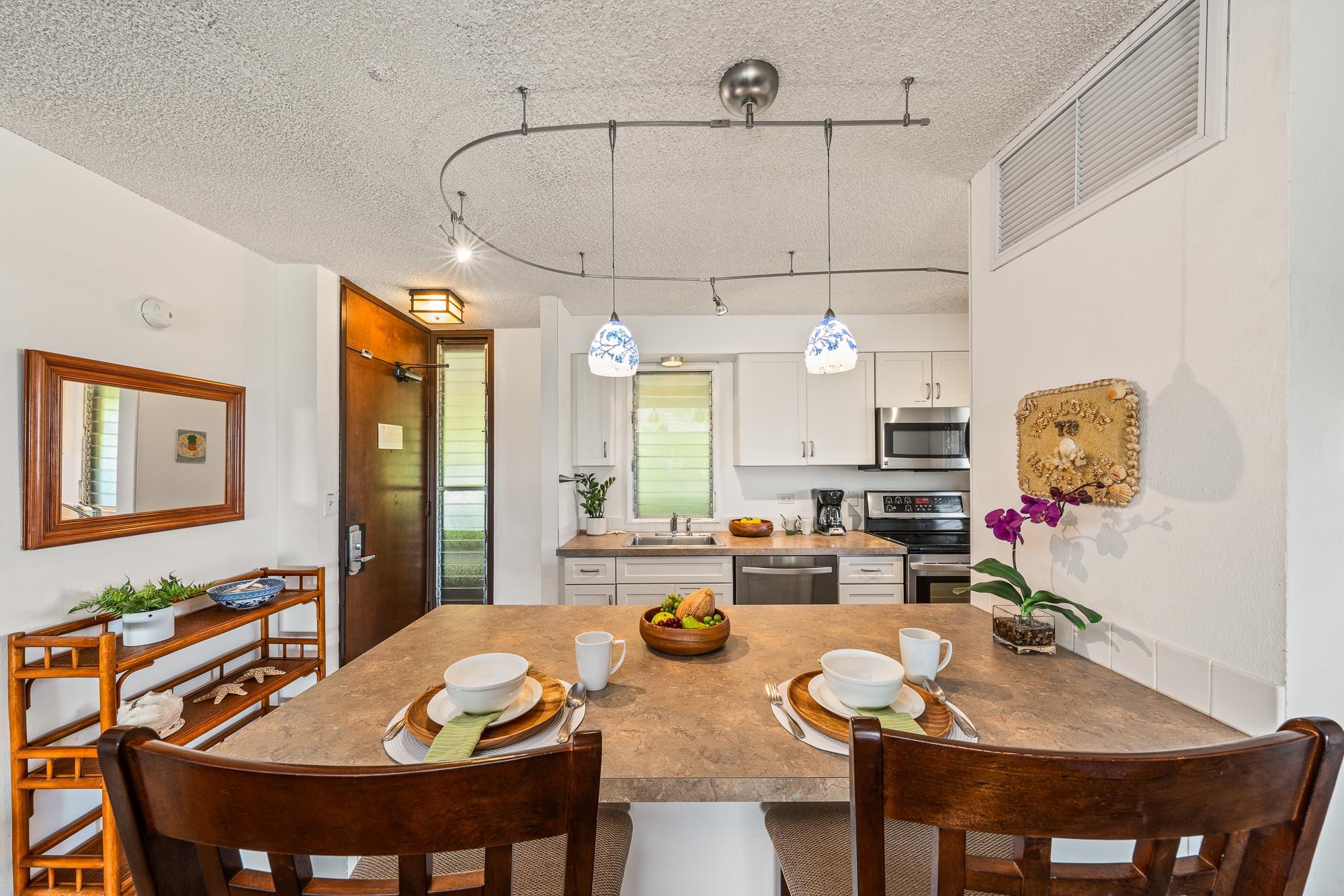 Maui Eldorado I condo # E204, Lahaina, Hawaii - photo 6 of 50