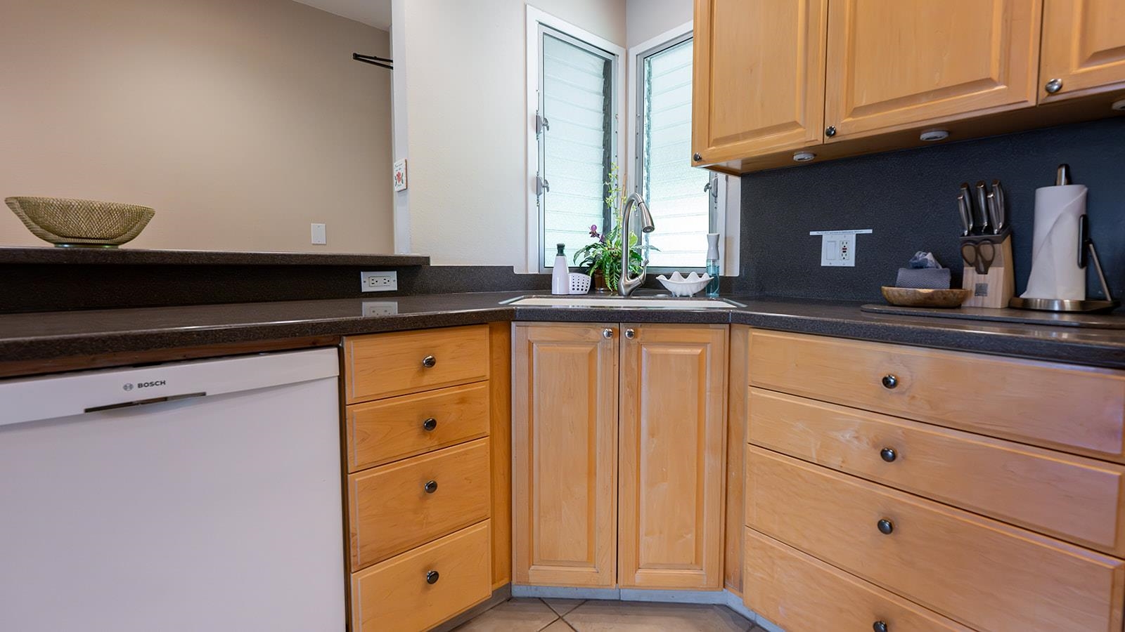 Maui Eldorado I condo # F-201, Lahaina, Hawaii - photo 14 of 50