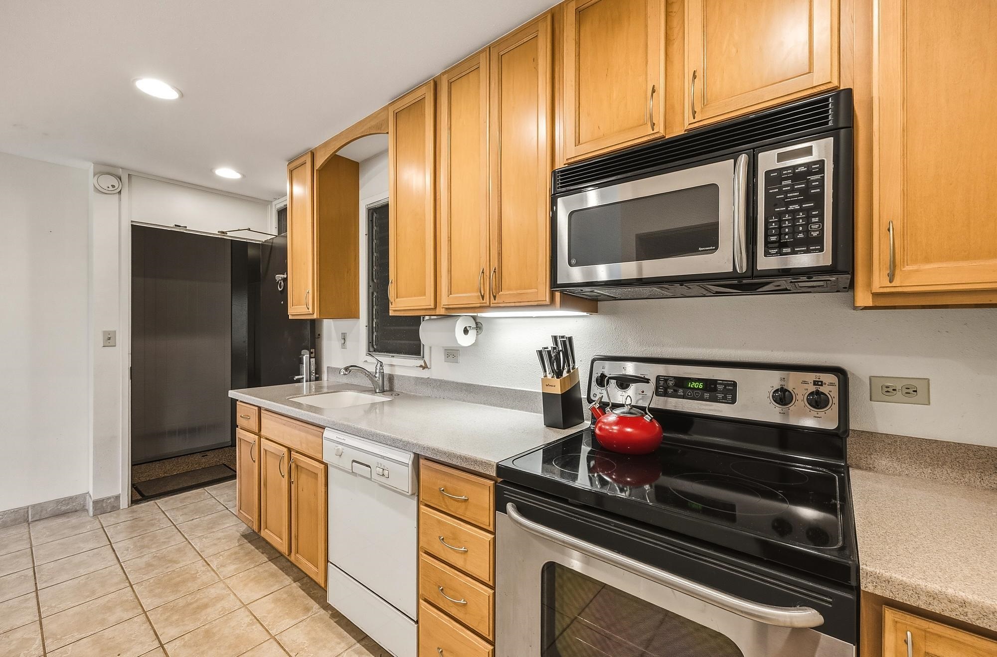 Maui Eldorado I condo # H205, Lahaina, Hawaii - photo 11 of 47