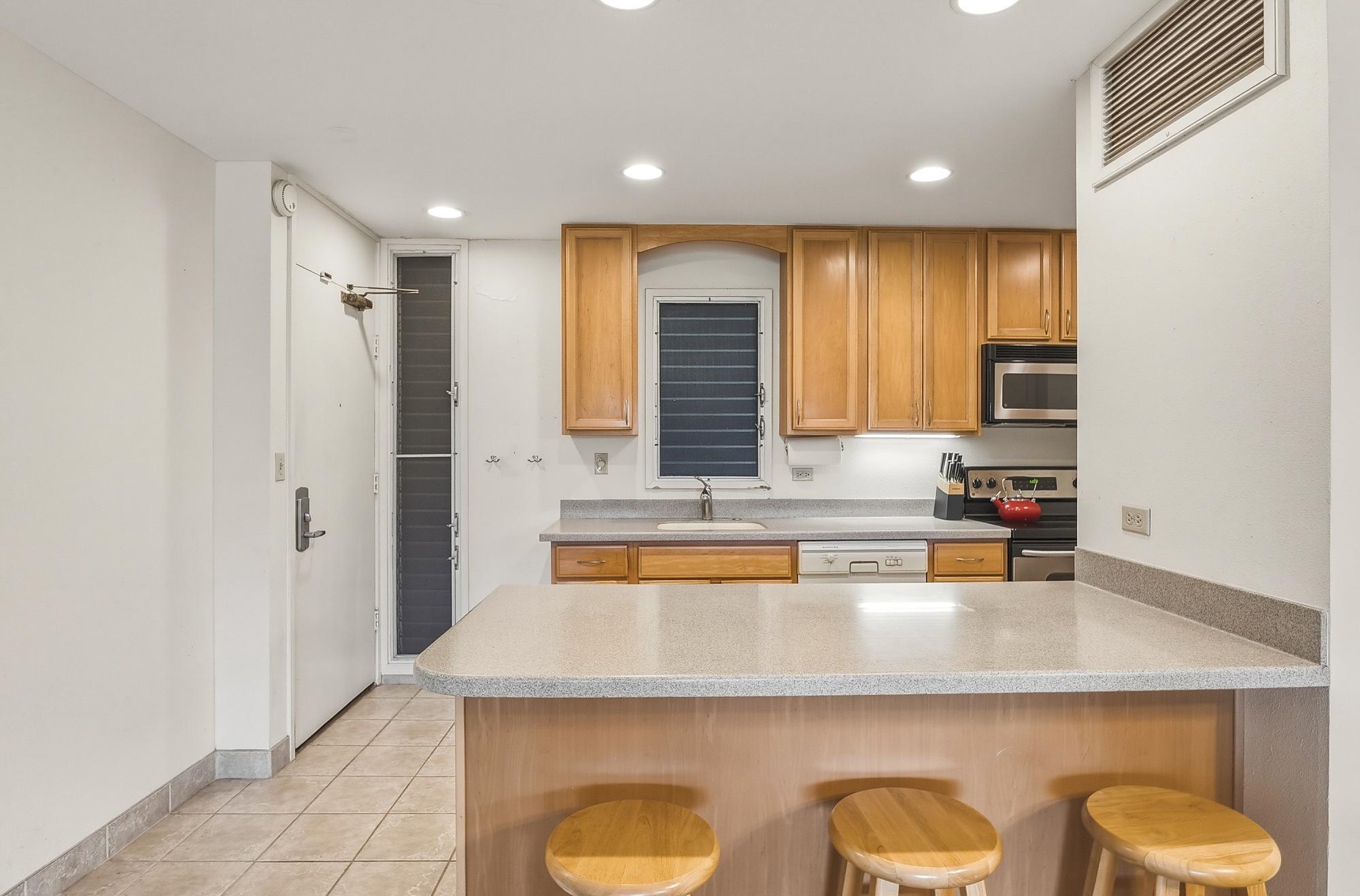 Maui Eldorado I condo # H205, Lahaina, Hawaii - photo 13 of 47
