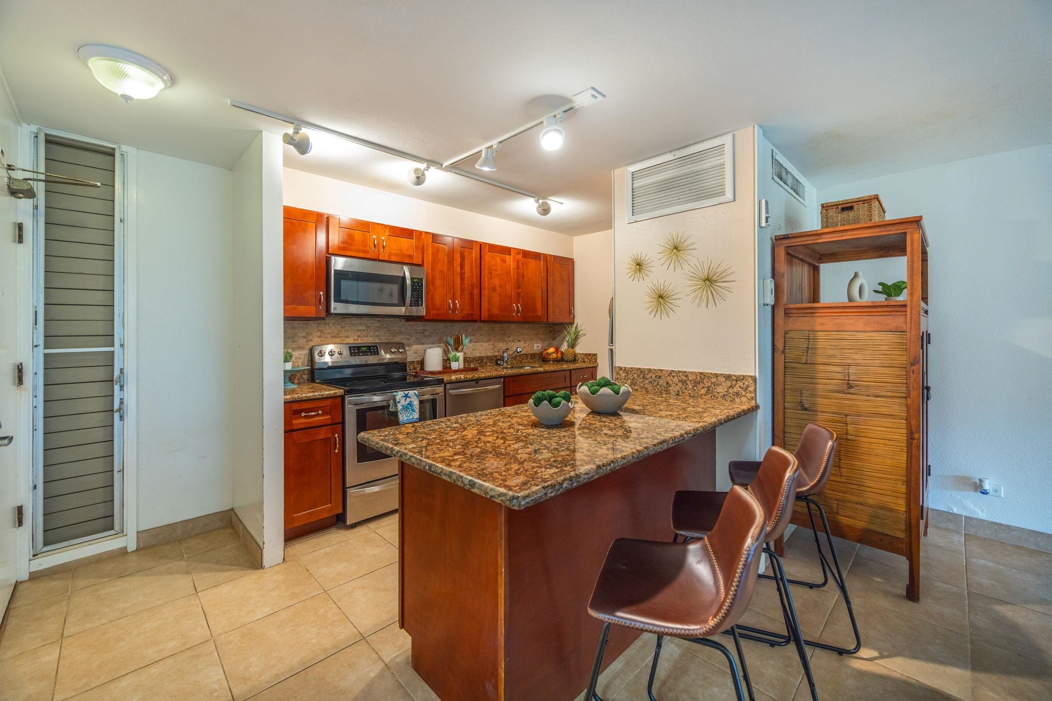Maui Eldorado I condo # J113, Lahaina, Hawaii - photo 18 of 47