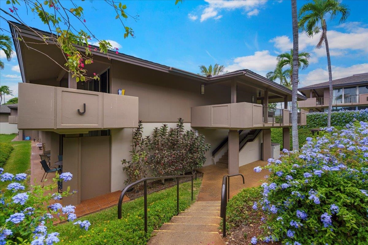 Maui Eldorado I condo # J-211, Lahaina, Hawaii - photo 32 of 47
