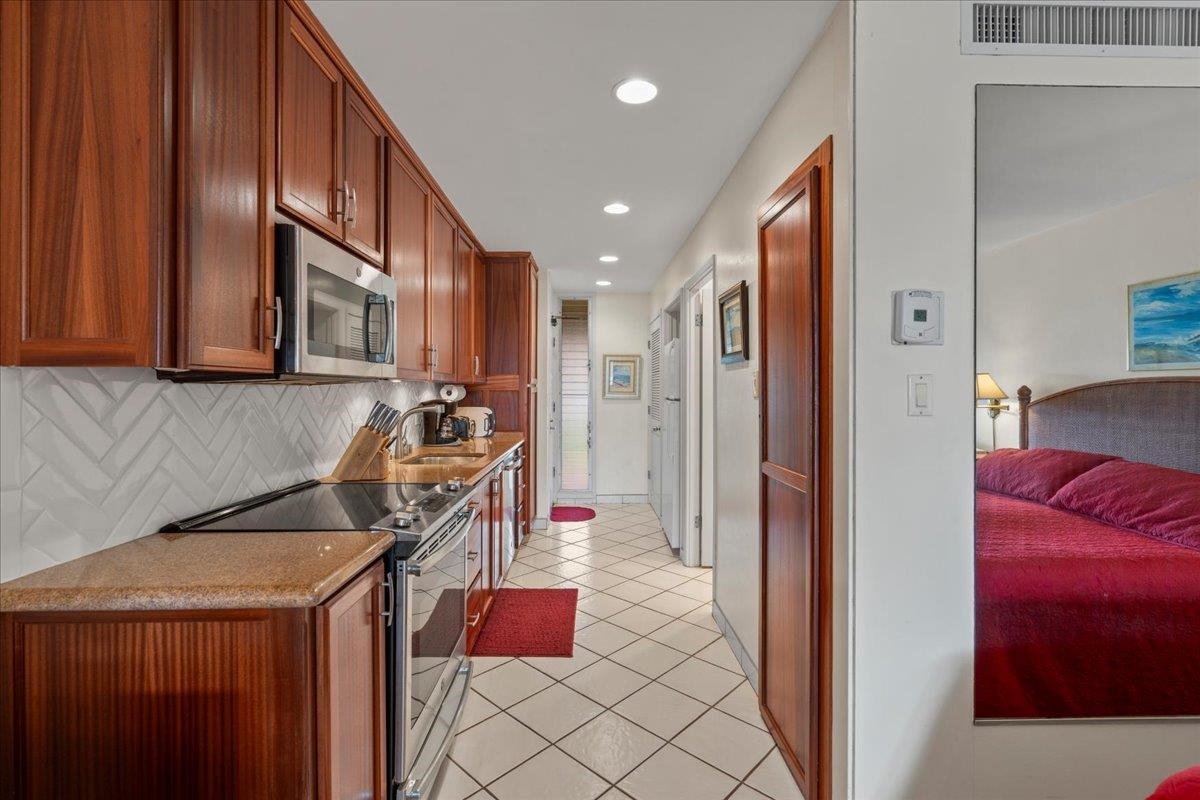 Maui Eldorado I condo # J-219, Lahaina, Hawaii - photo 10 of 38