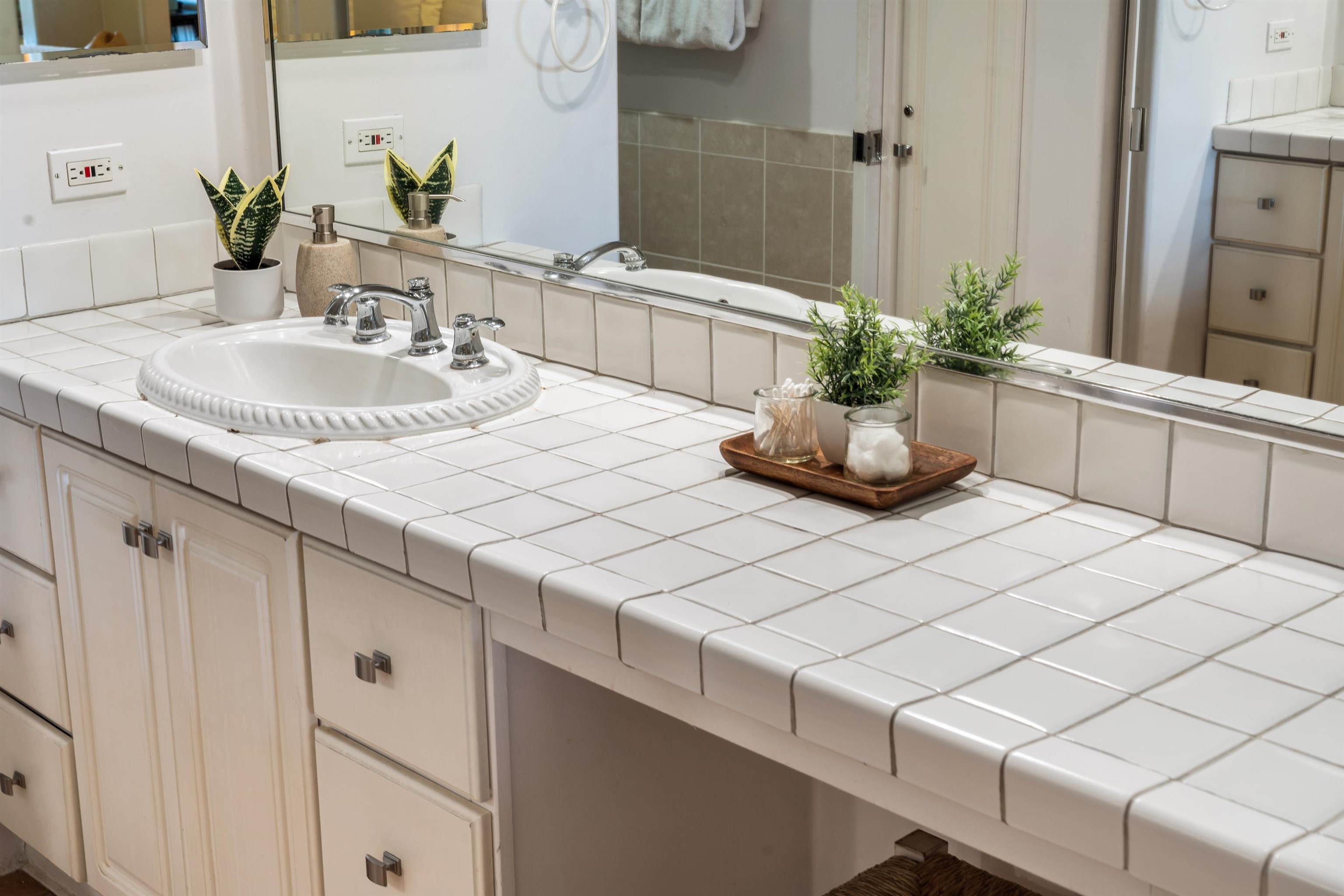 Maui Eldorado I condo # K110, Lahaina, Hawaii - photo 15 of 48