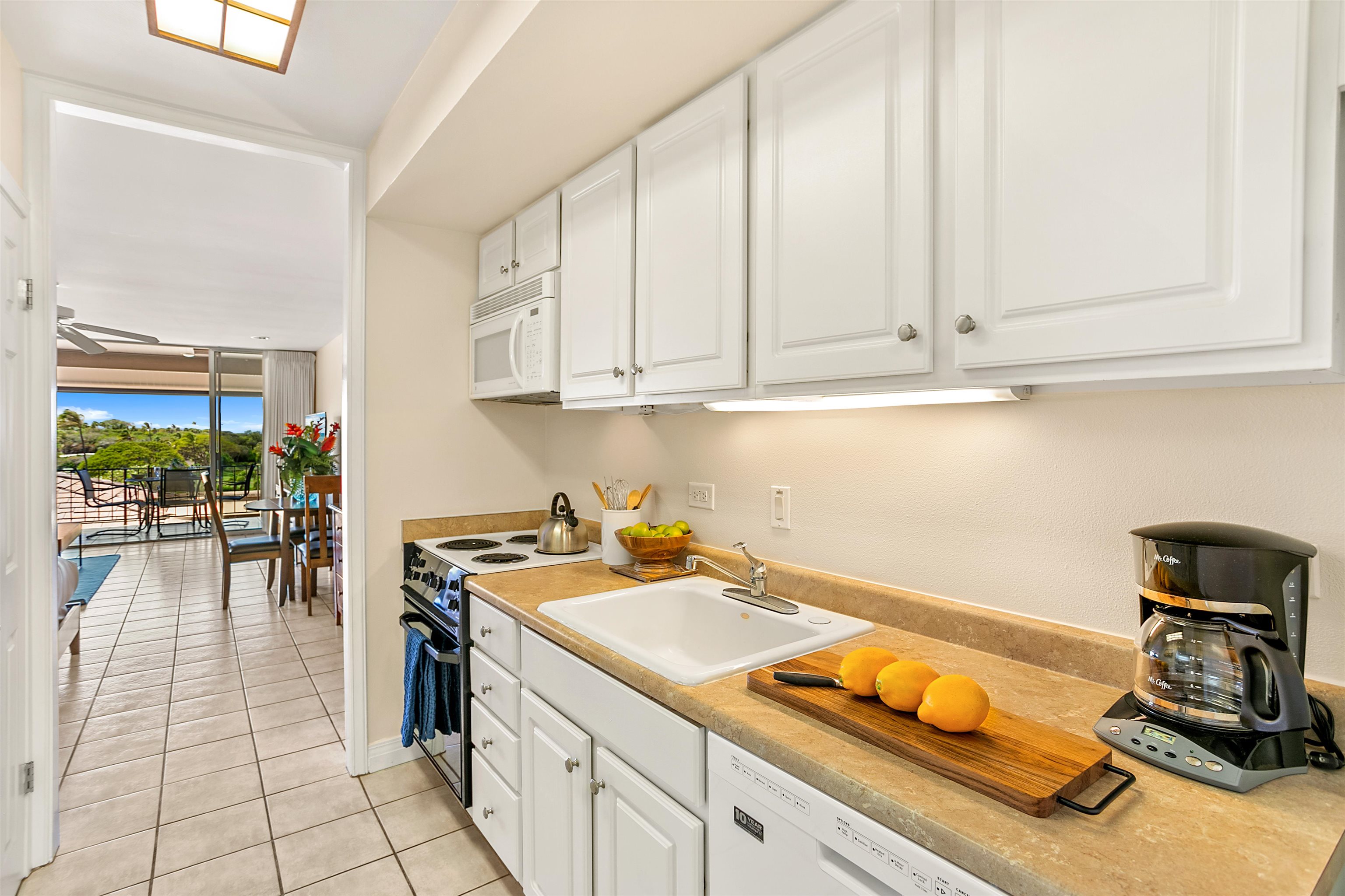 Maui Eldorado I condo # K-215, Lahaina, Hawaii - photo 3 of 20